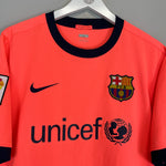 Shop 2009/10 BARCELONA INIESTA #8 AWAY SHIRT (L) NIKE, classic football shirts, vintage football shirts & retro soccer jerseys at Cult Kits