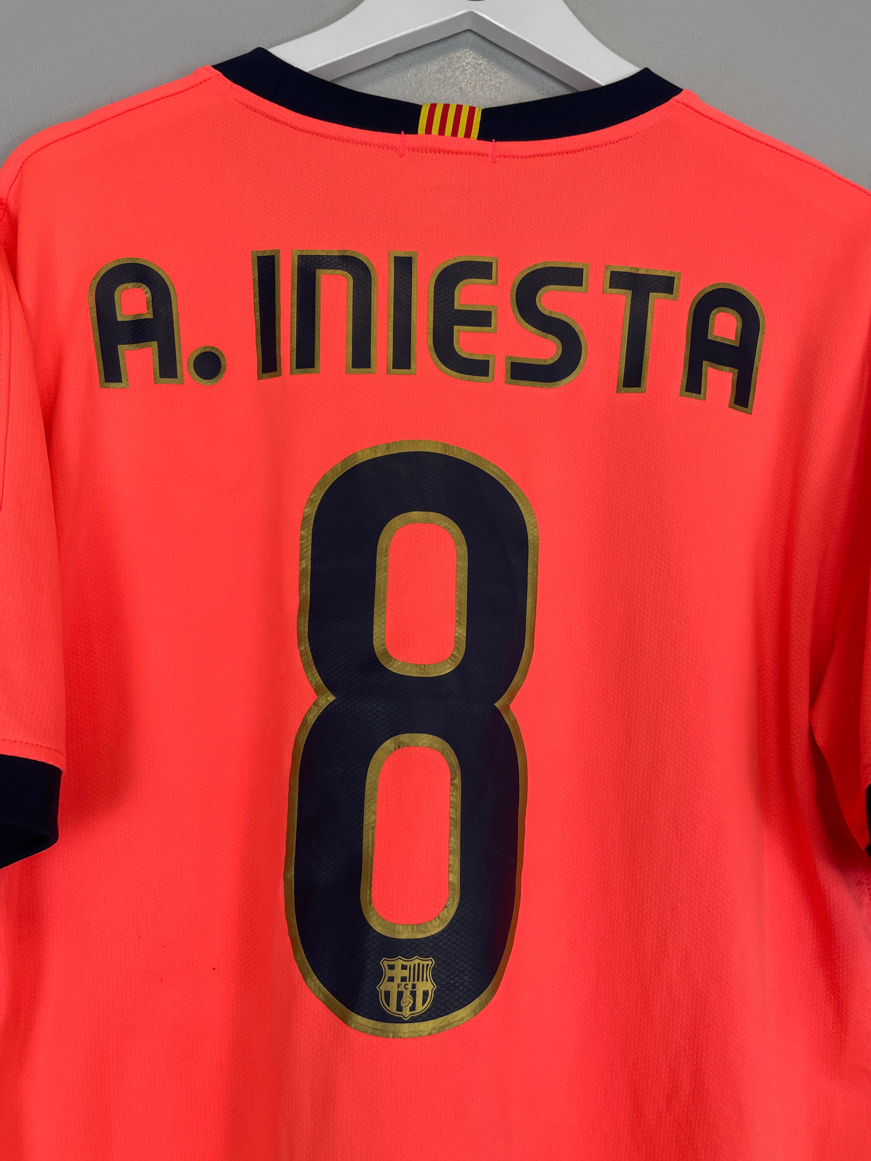 Shop 2009/10 BARCELONA INIESTA #8 AWAY SHIRT (L) NIKE, classic football shirts, vintage football shirts & retro soccer jerseys at Cult Kits