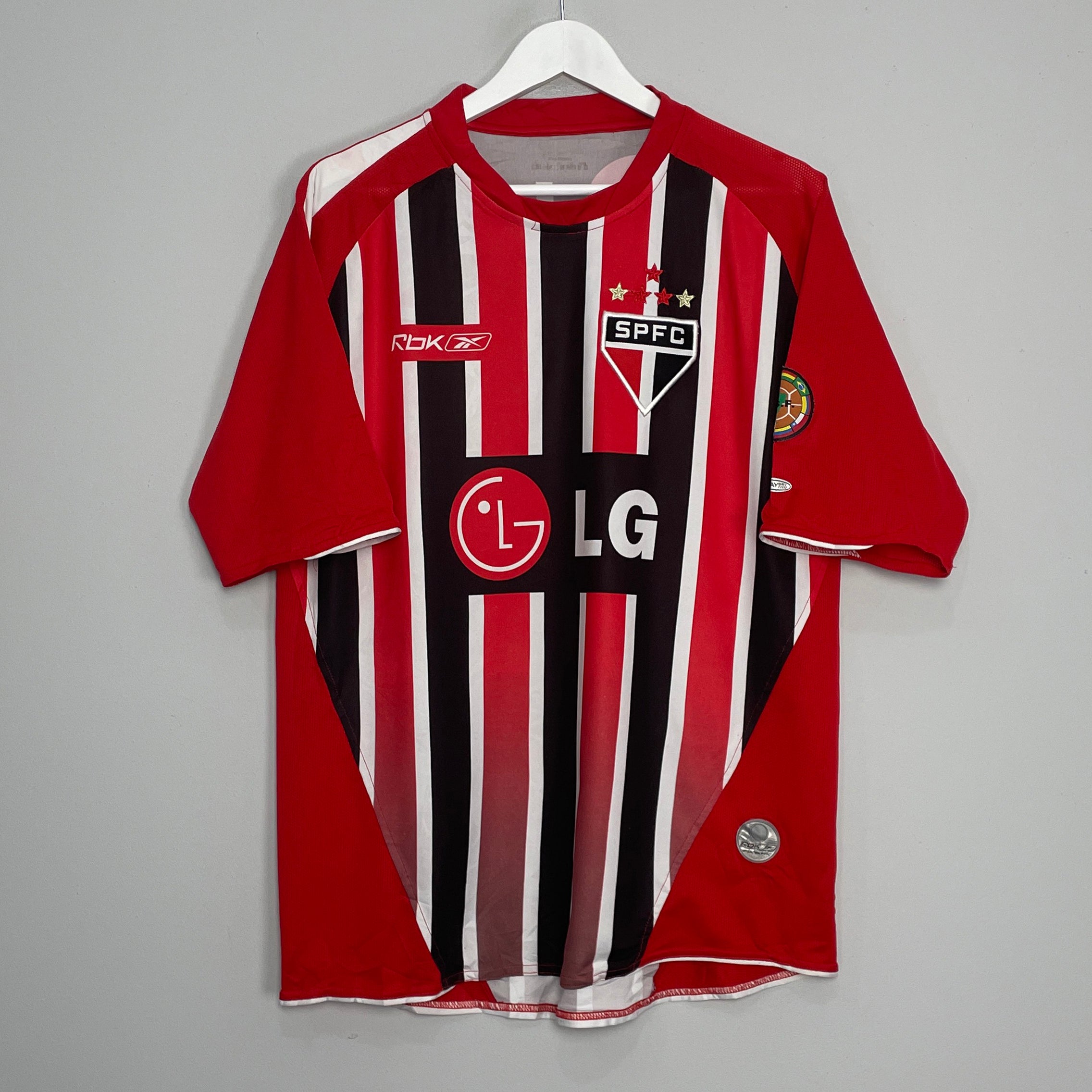 Shop 2006 SAO PAULO AWAY SHIRT (XL) REEBOK, classic football shirts, vintage football shirts & retro soccer jerseys at Cult Kits