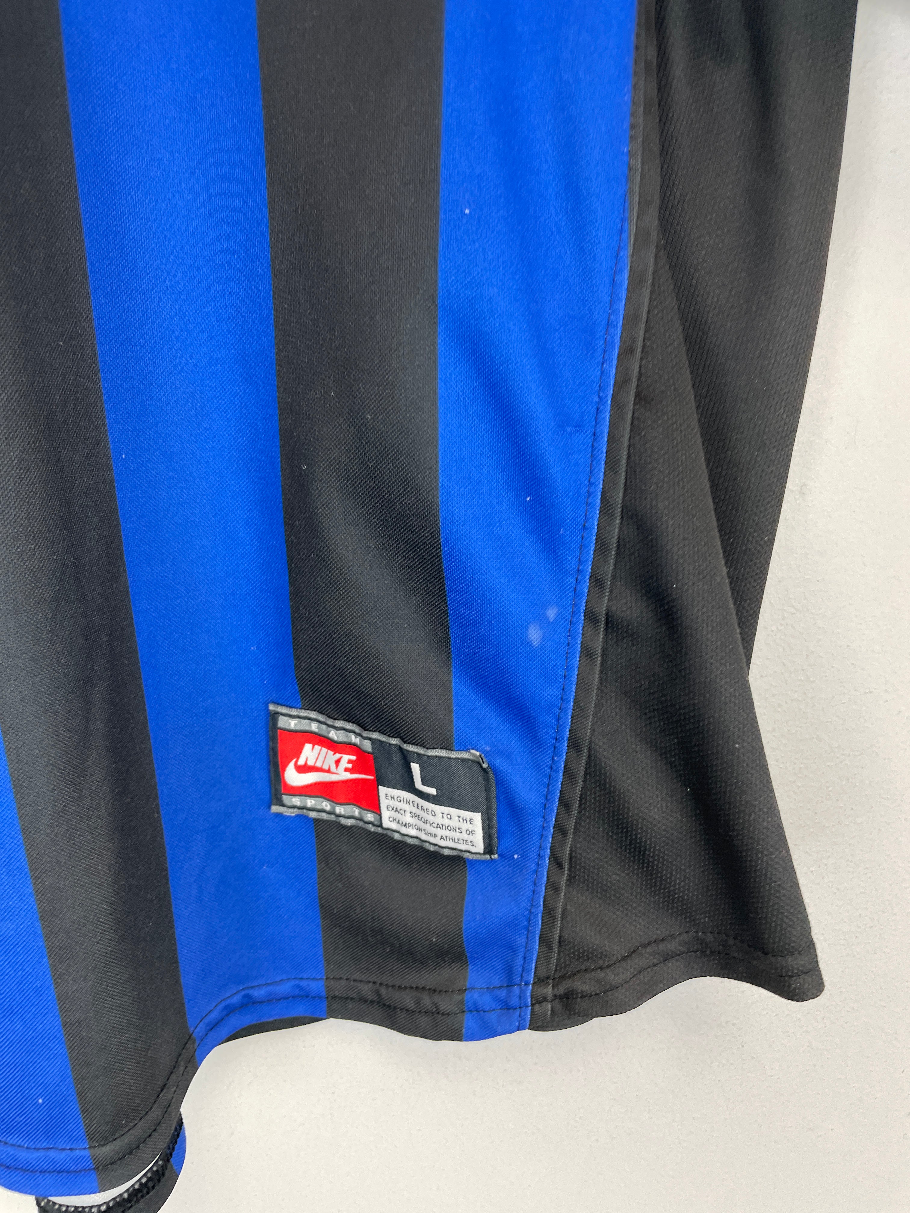 Shop 1998/99 INTER MILAN RONALDO #9 HOME SHIRT (L) NIKE, classic football shirts, vintage football shirts & retro soccer jerseys at Cult Kits