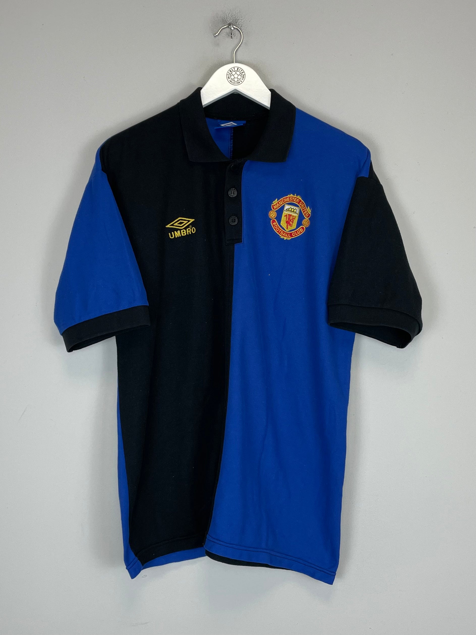 Shop 1996/97 MANCHESTER UNITED POLO SHIRT (XL) UMBRO, classic football shirts, vintage football shirts & retro soccer jerseys at Cult Kits