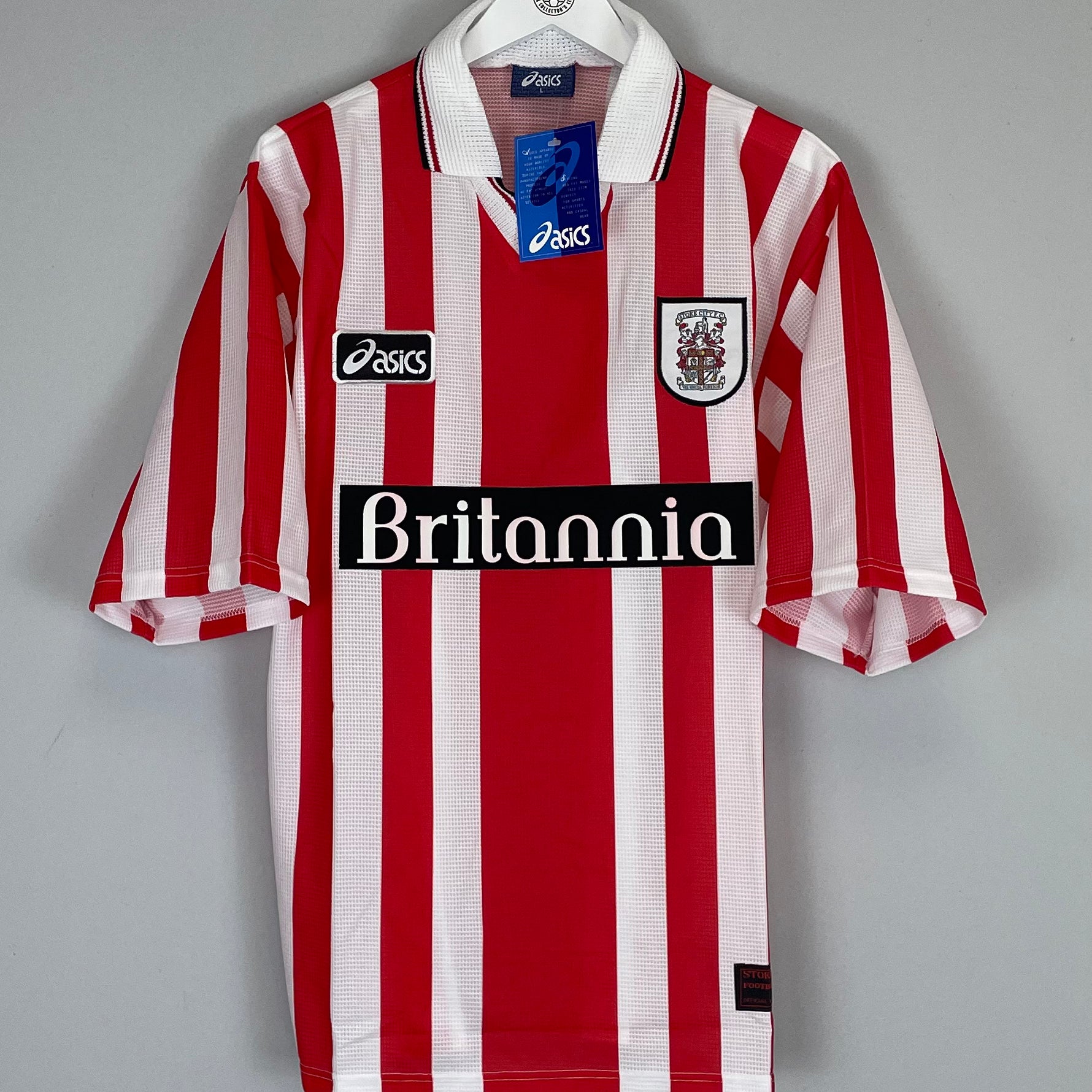Shop 1997/98 STOKE CITY *BNWT* HOME SHIRT (L) ASICS, classic football shirts, vintage football shirts & retro soccer jerseys at Cult Kits