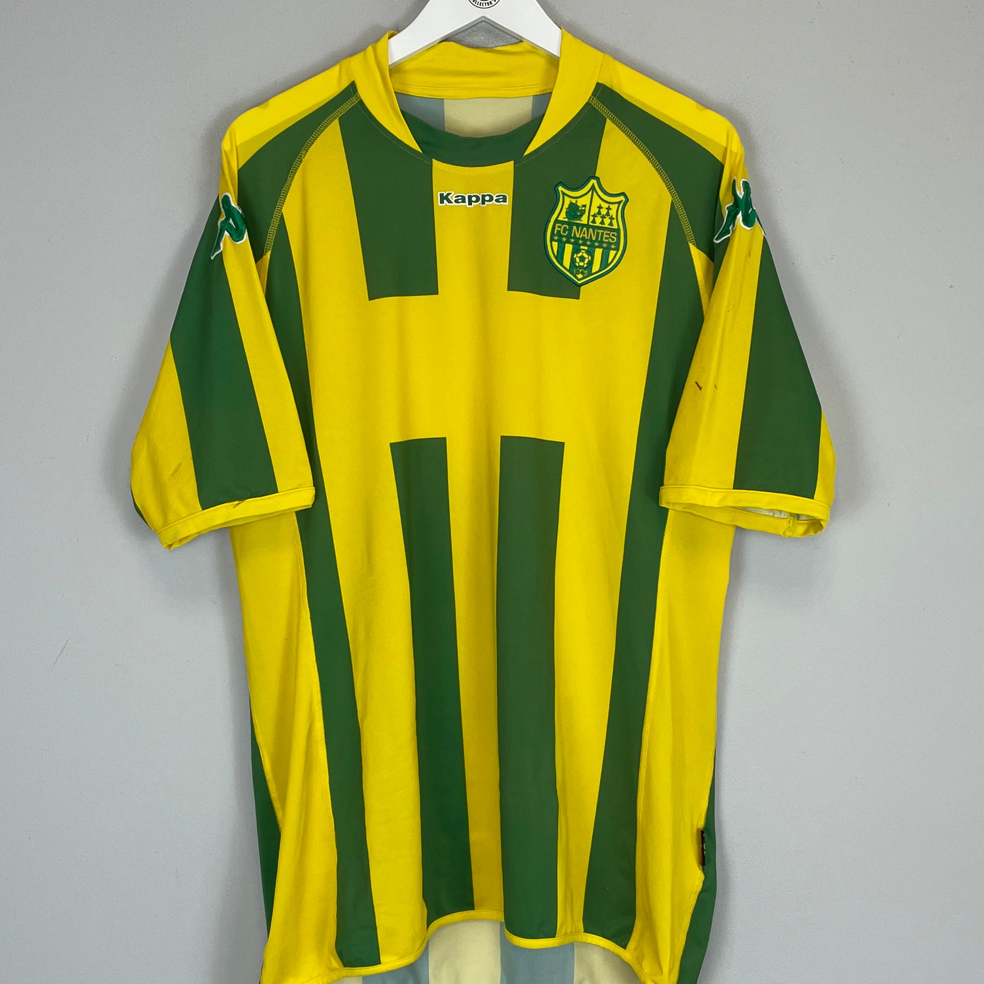 Shop 2009/10 NANTES HOME SHIRT (XL) KAPPA, classic football shirts, vintage football shirts & retro soccer jerseys at Cult Kits
