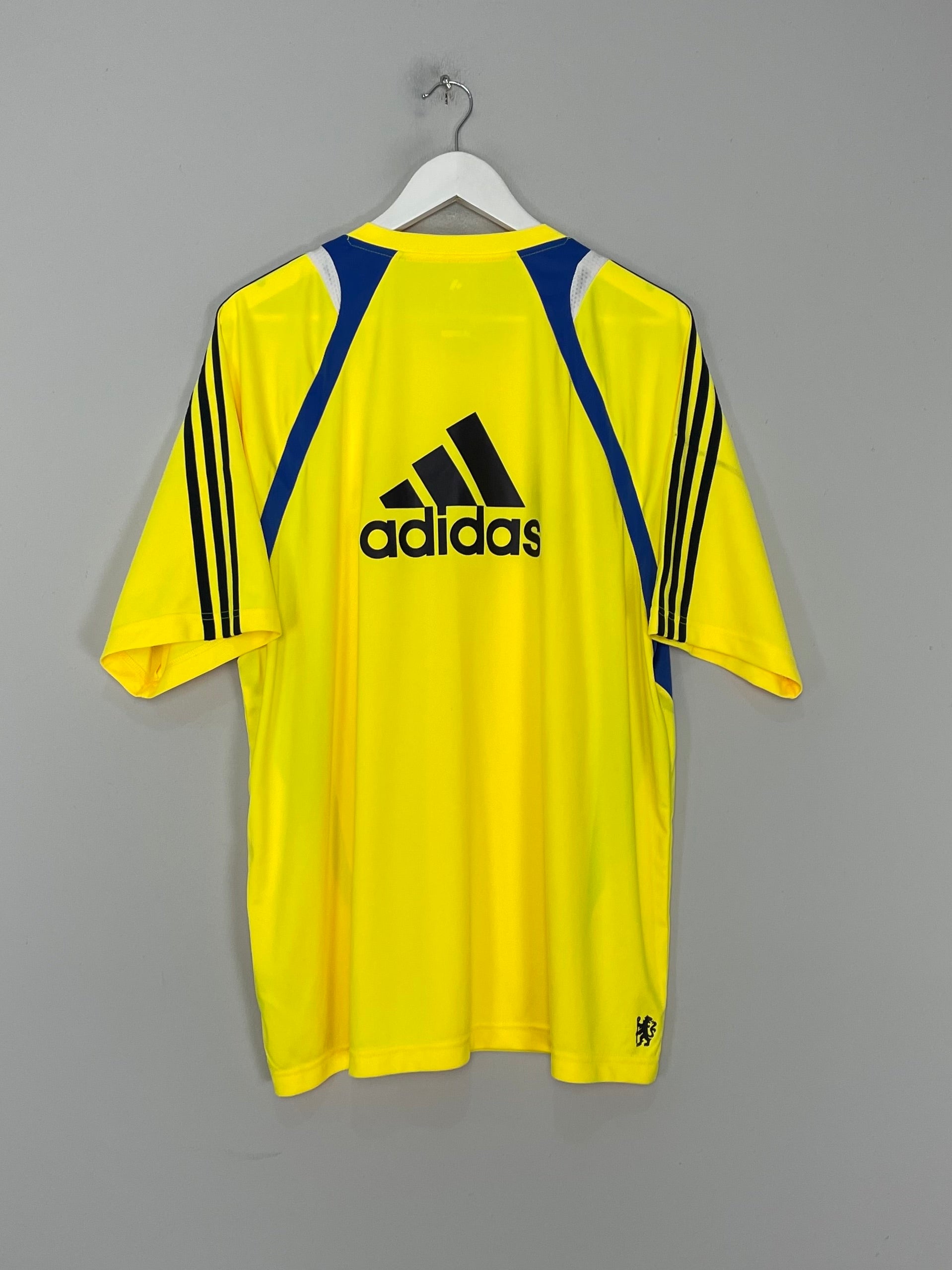 Shop 2009/10 CHELSEA TRAINING SHIRT (XL) ADIDAS, classic football shirts, vintage football shirts & retro soccer jerseys at Cult Kits