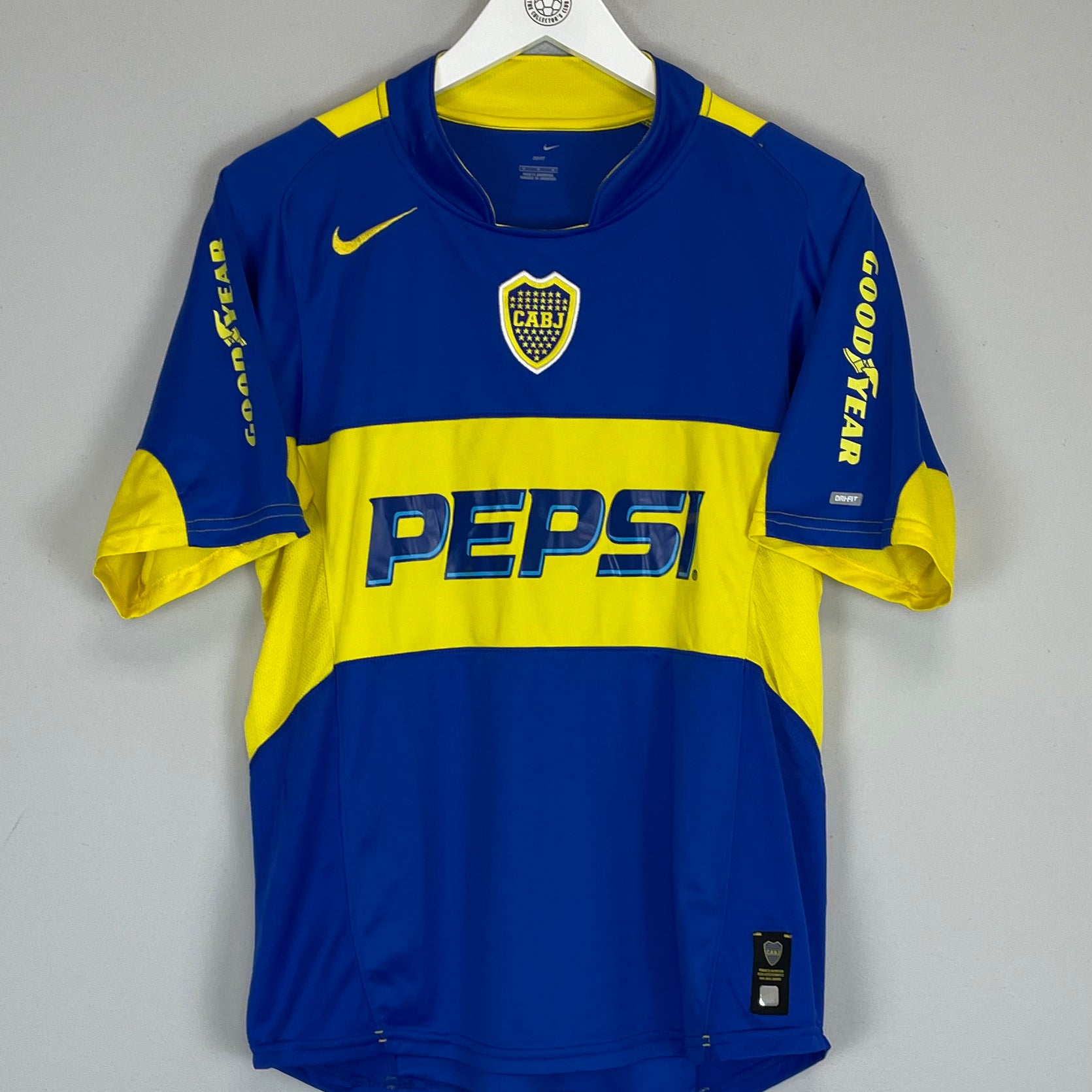 Shop 2004/05 BOCA JUNIORS HOME SHIRT (M) NIKE, classic football shirts, vintage football shirts & retro soccer jerseys at Cult Kits