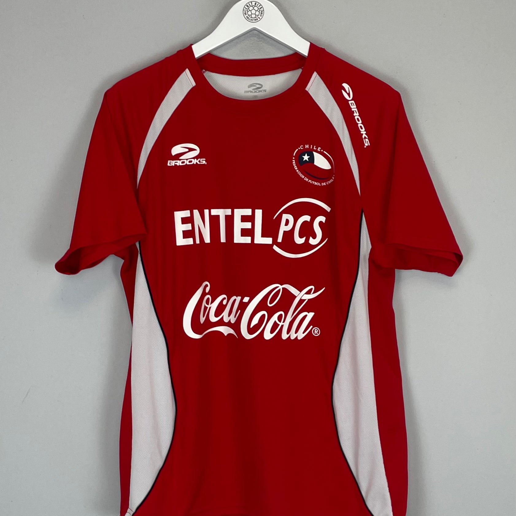Shop 2007/08 CHILE TRAINING SHIRT (M) BROOKS, classic football shirts, vintage football shirts & retro soccer jerseys at Cult Kits