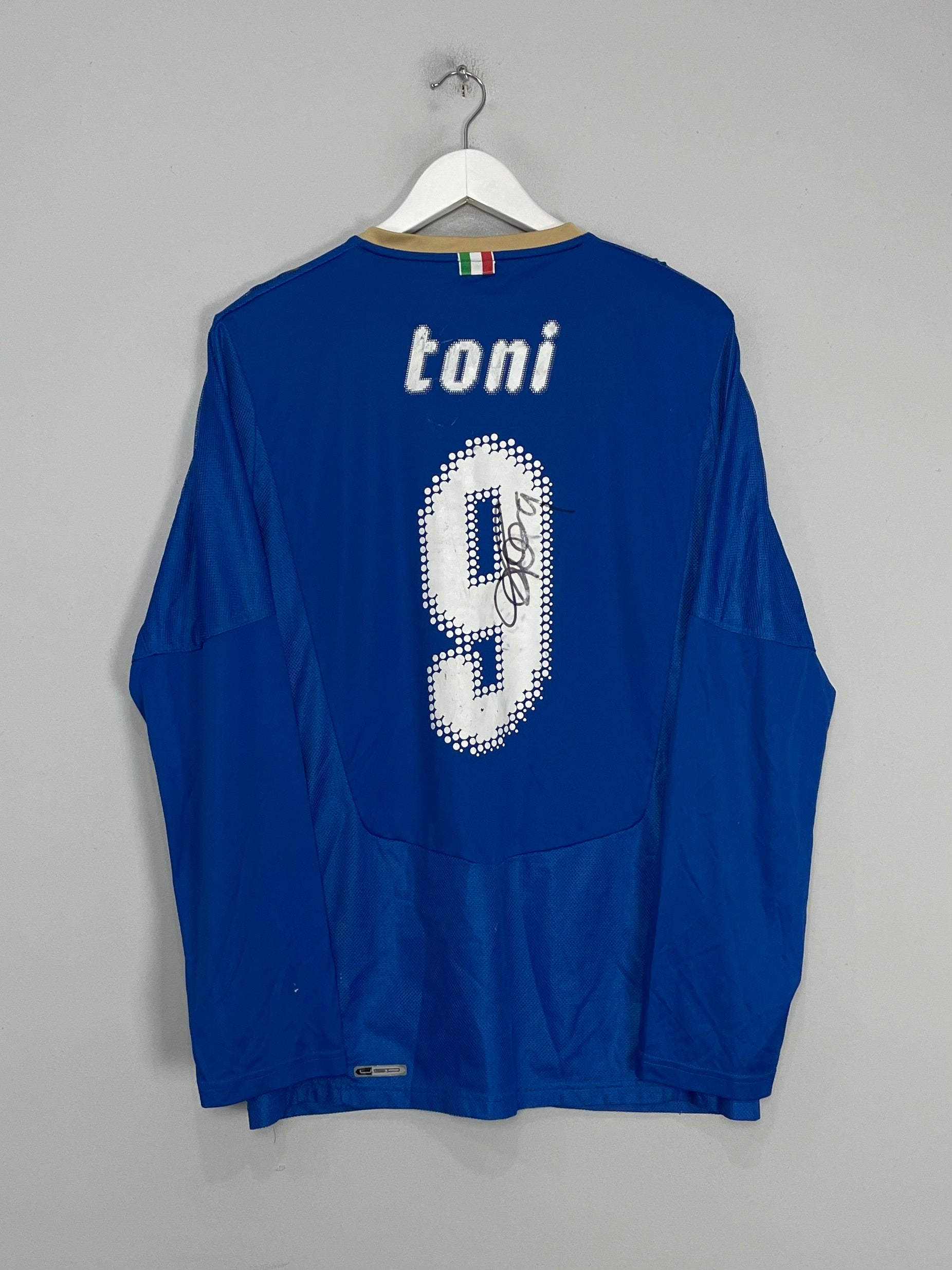 Shop 2007/08 ITALY TONI #9 *MATCH ISSUED + SIGNED* L/S HOME SHIRT (L) PUMA, classic football shirts, vintage football shirts & retro soccer jerseys at Cult Kits