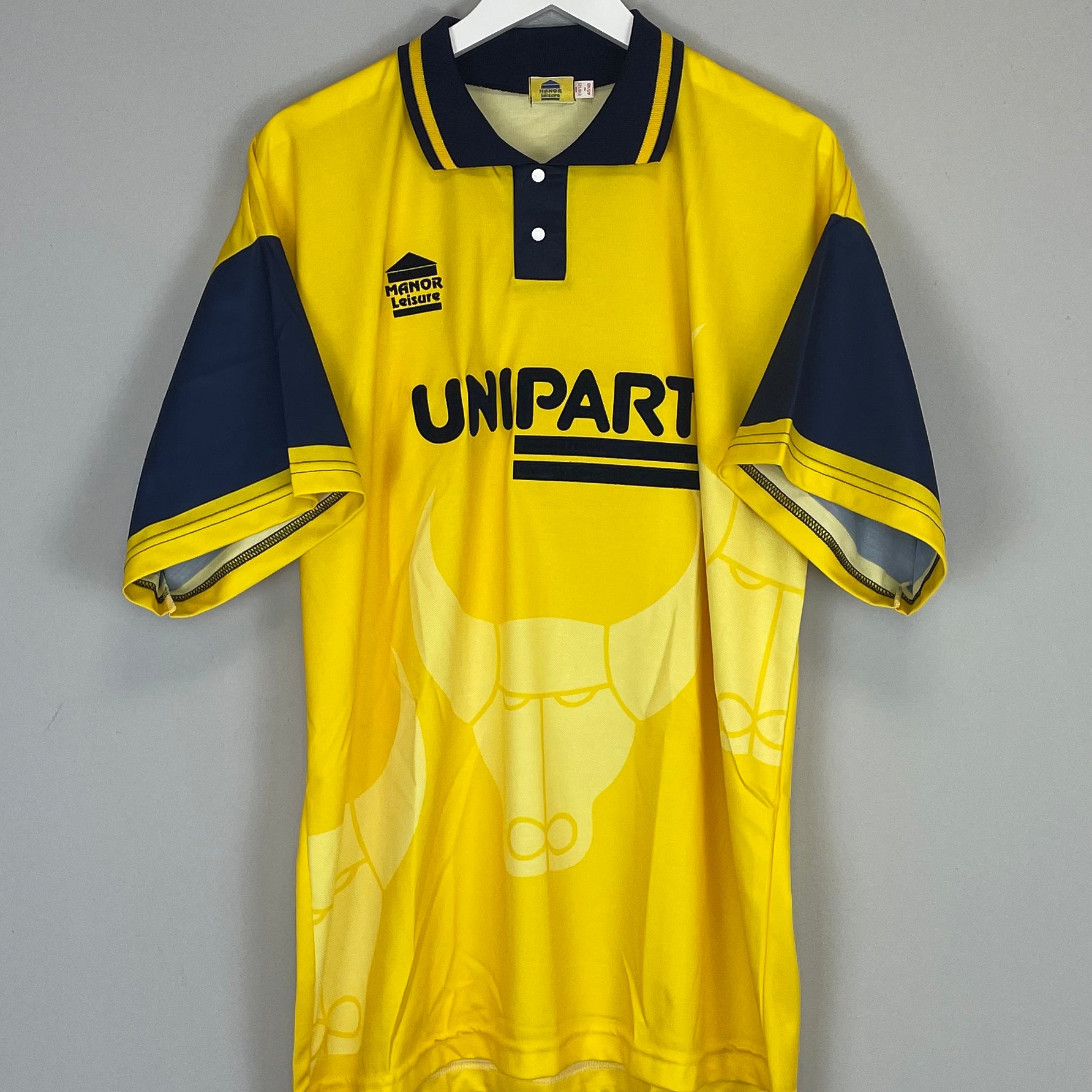 Shop 1994/96 OXFORD UNITED *MINT* HOME SHIRT (XL) MANOR LEISURE, classic football shirts, vintage football shirts & retro soccer jerseys at Cult Kits