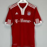 Shop 2009/10 BAYERN MUNICH HOME SHIRT (M) ADIDAS, classic football shirts, vintage football shirts & retro soccer jerseys at Cult Kits