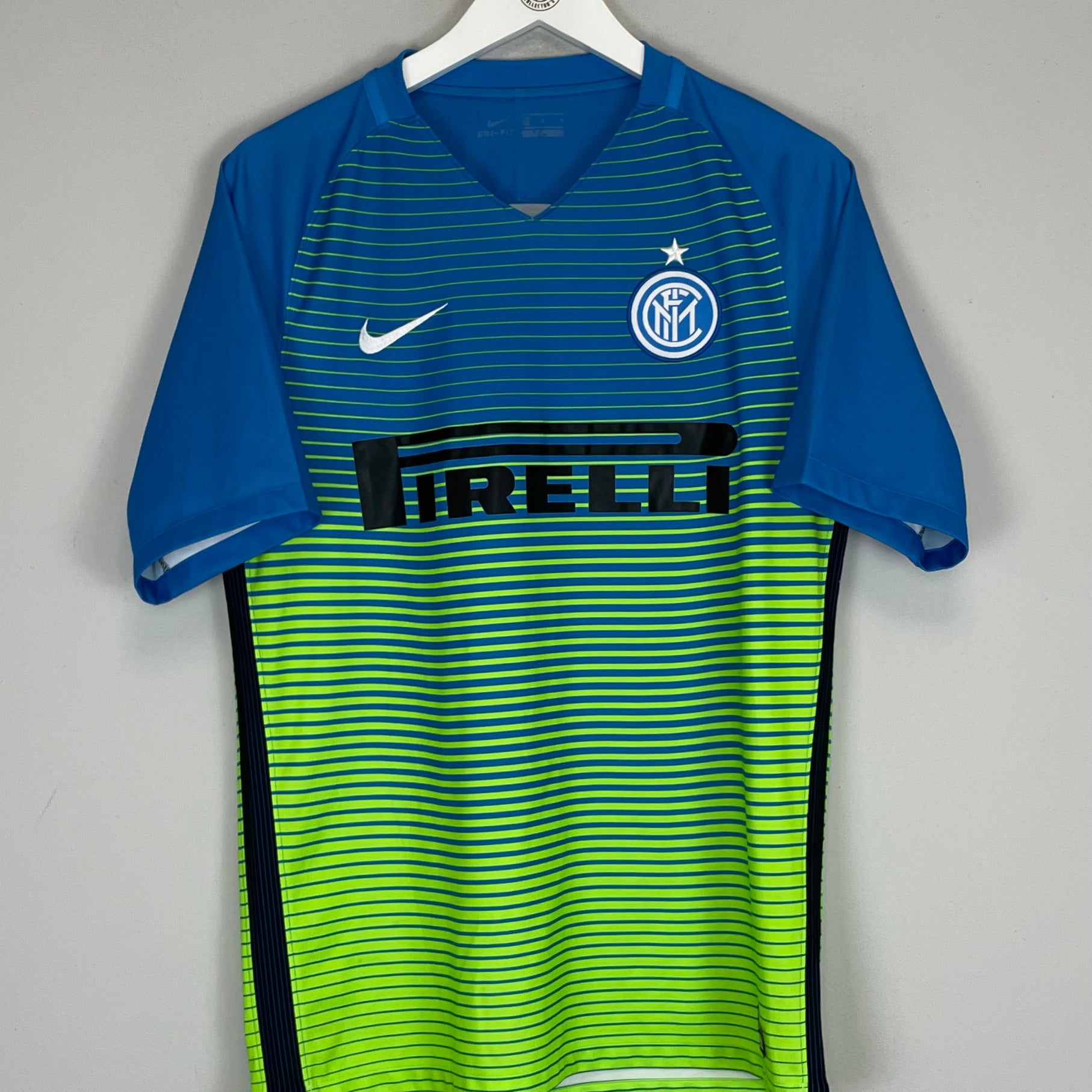 Shop 2016/17 INTER MILAN THIRD SHIRT (M) NIKE, classic football shirts, vintage football shirts & retro soccer jerseys at Cult Kits