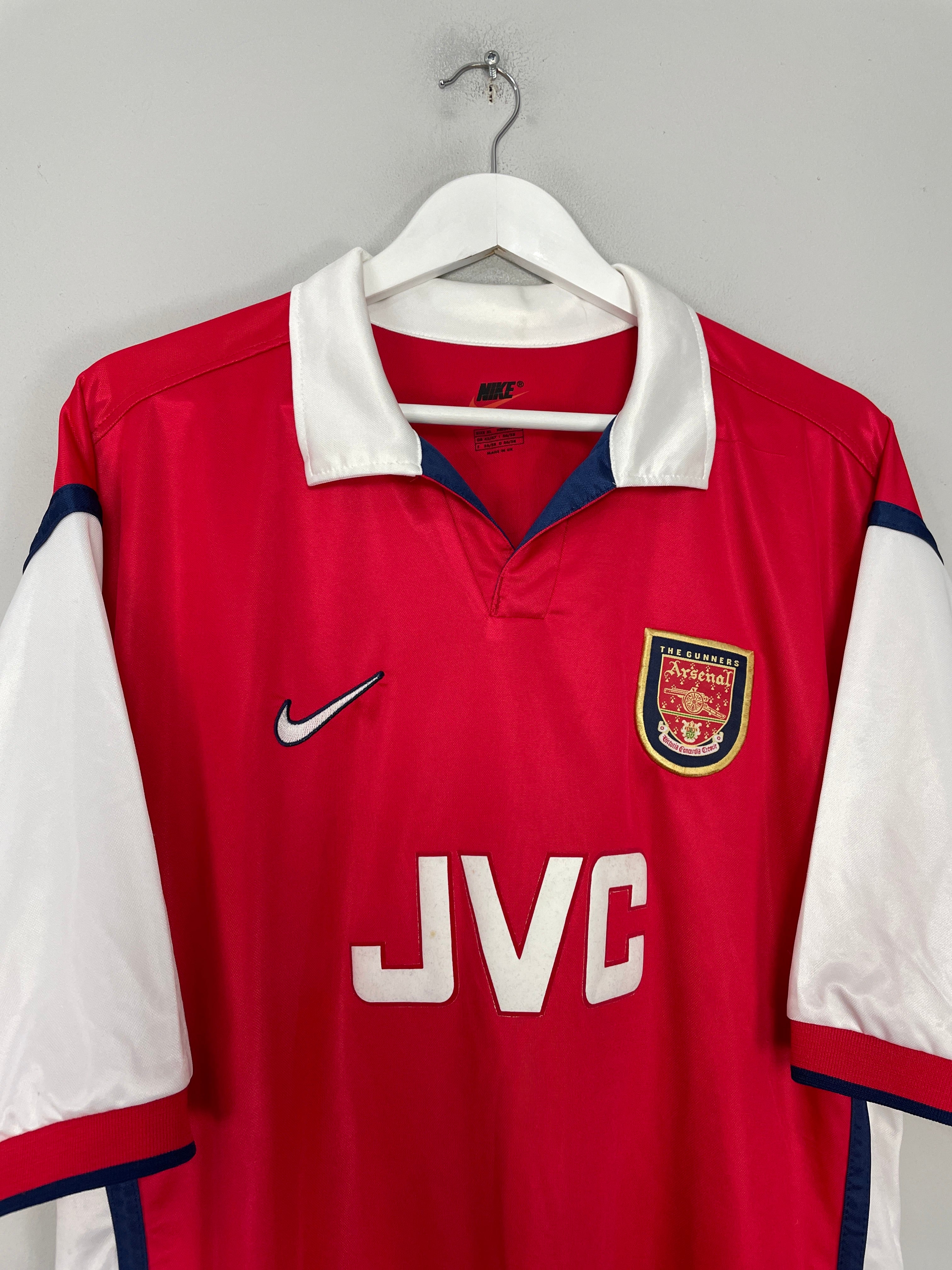 Shop 1998/99 ARSENAL BERGKAMP #10 HOME SHIRT (XL) NIKE, classic football shirts, vintage football shirts & retro soccer jerseys at Cult Kits