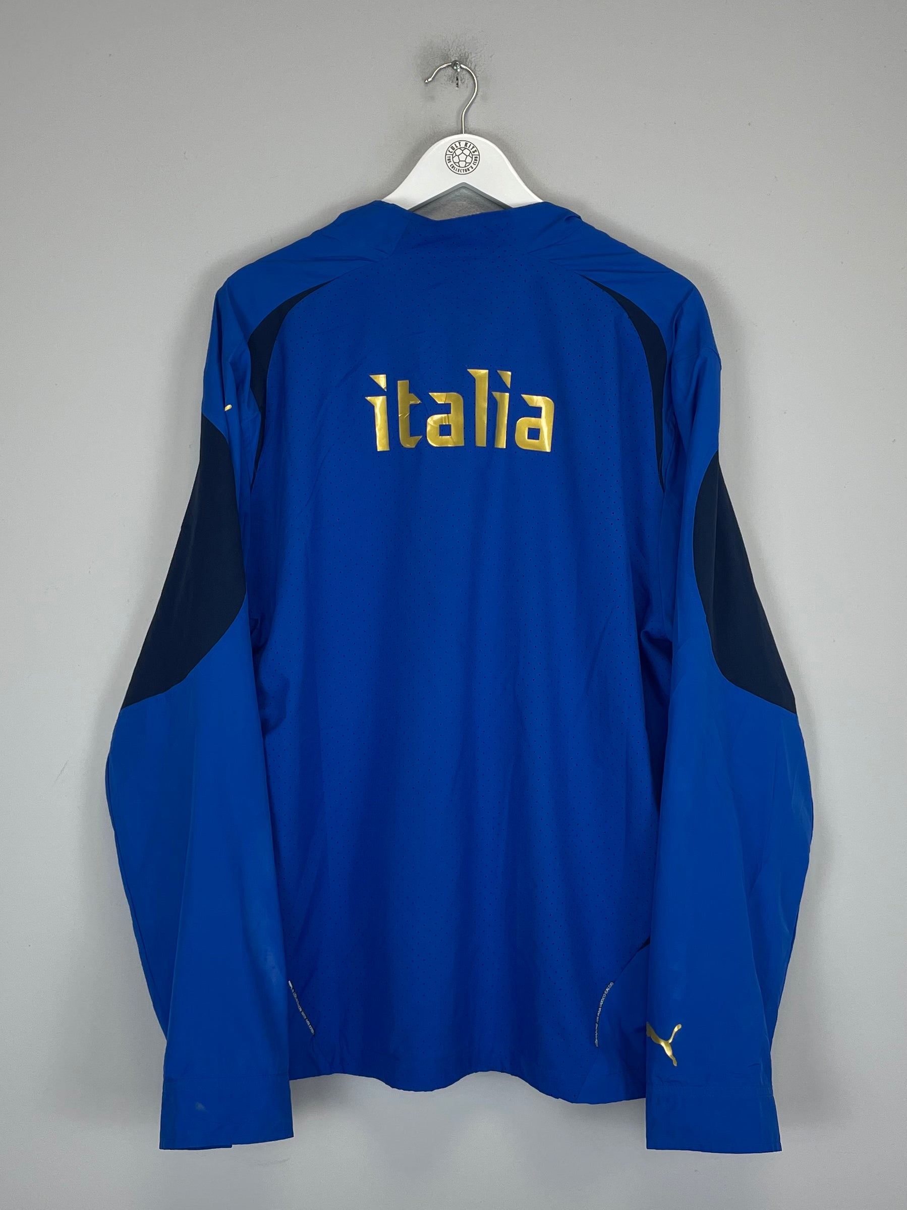 Shop 2006 ITALY TRACK JACKET (XL) PUMA, classic football shirts, vintage football shirts & retro soccer jerseys at Cult Kits