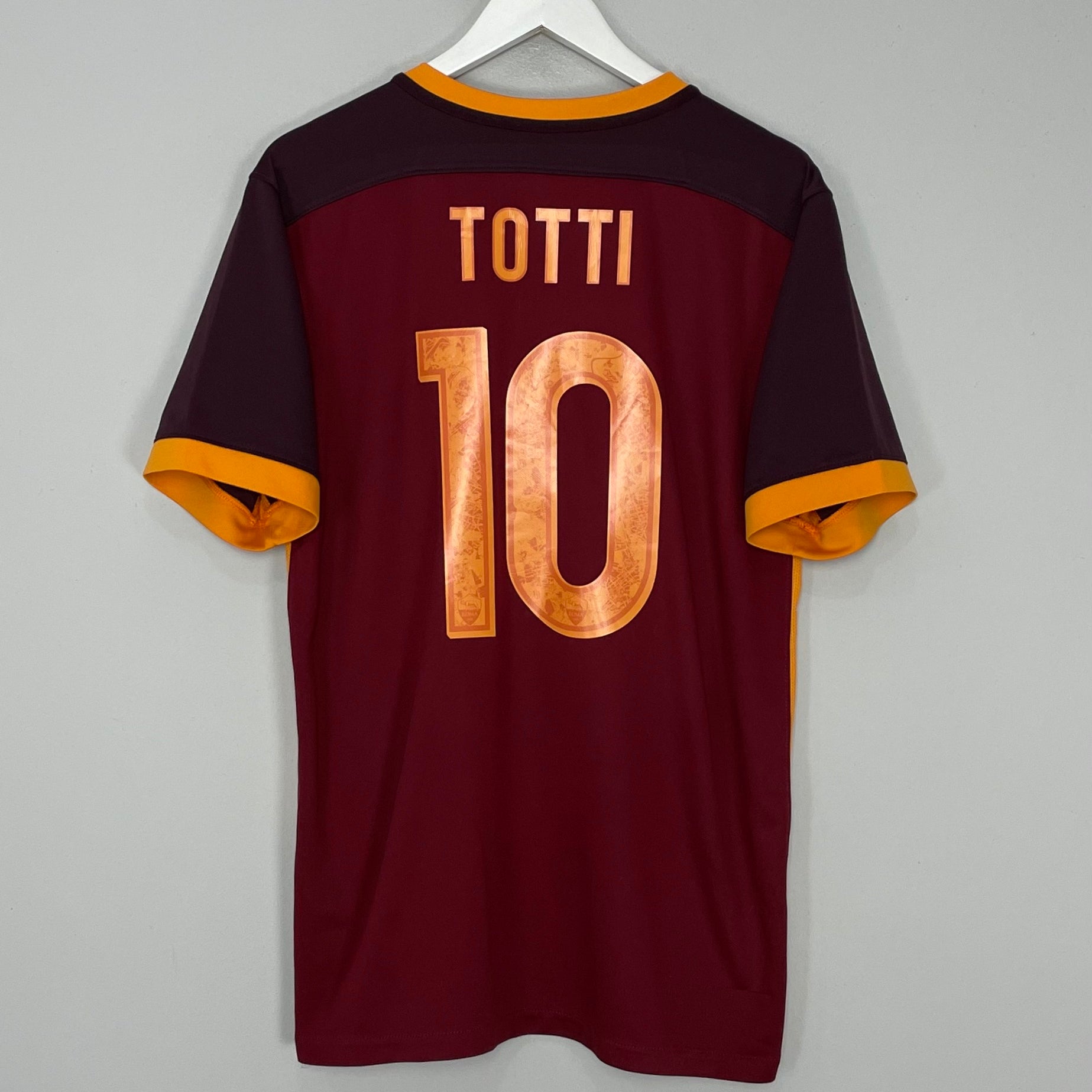 Shop 2015/16 ROMA TOTTI #10 HOME SHIRT (L) NIKE, classic football shirts, vintage football shirts & retro soccer jerseys at Cult Kits