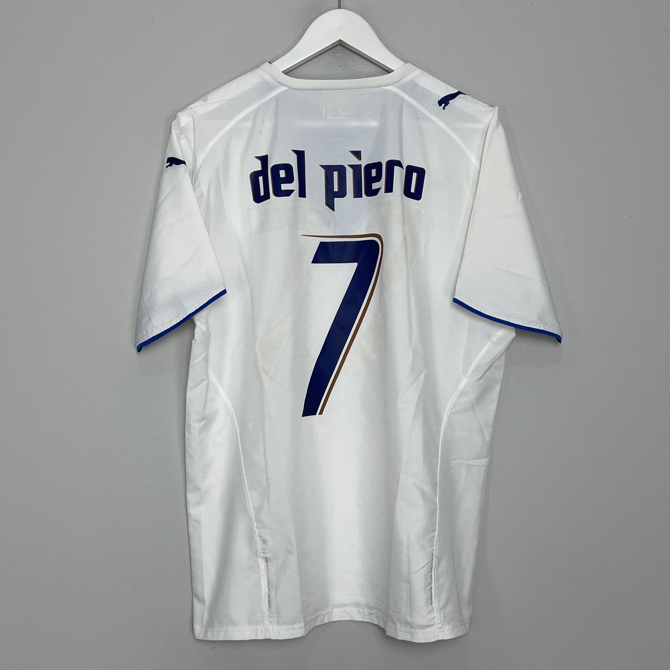 Shop 2006/07 ITALY DEL PIERO #7 AWAY SHIRT (L) PUMA, classic football shirts, vintage football shirts & retro soccer jerseys at Cult Kits