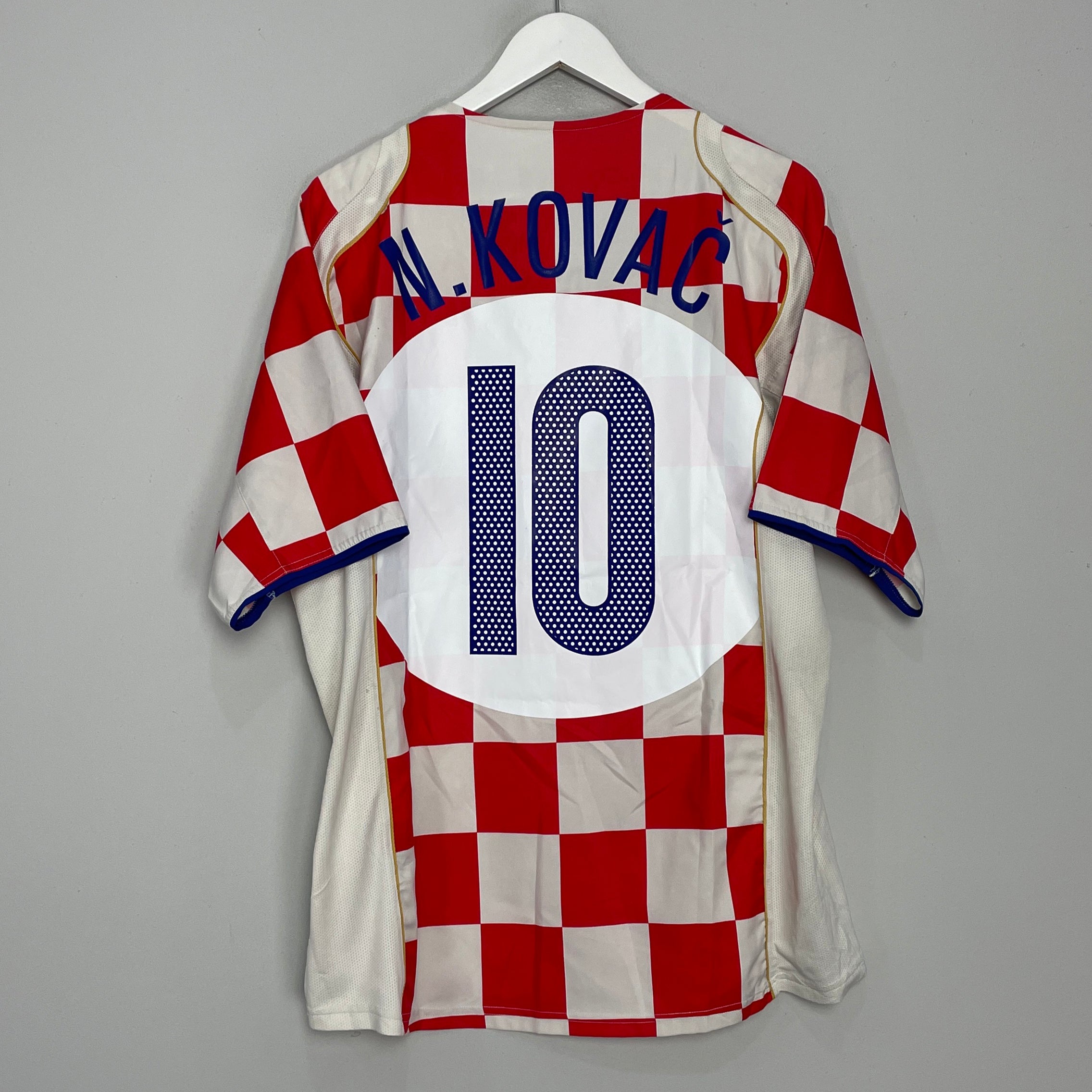 Shop 2004/06 CROATIA N.KOVAC #10 HOME SHIRT (L) NIKE, classic football shirts, vintage football shirts & retro soccer jerseys at Cult Kits