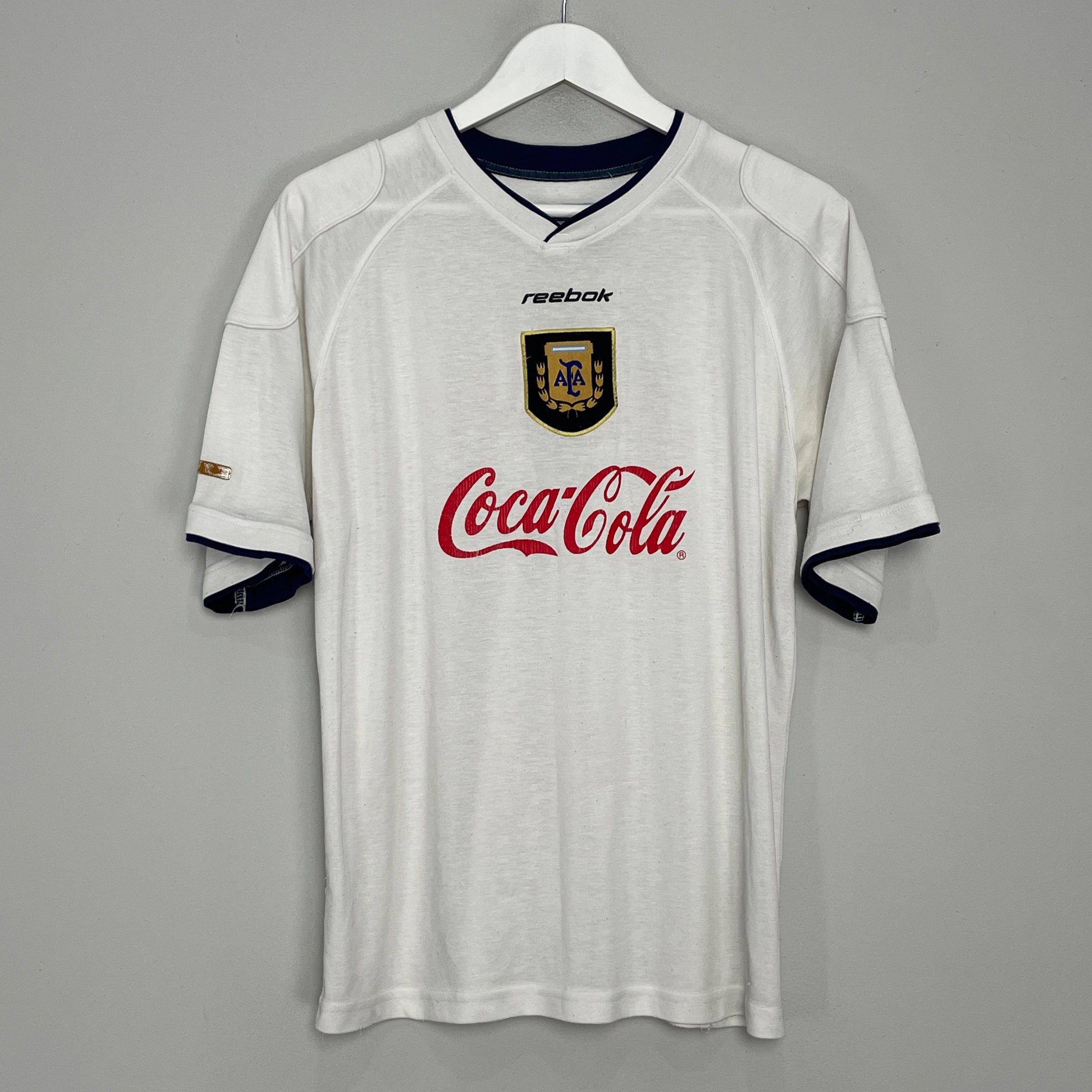 Shop 1998/99 ARGENTINA TRAINING SHIRT (S) REEBOK, classic football shirts, vintage football shirts & retro soccer jerseys at Cult Kits