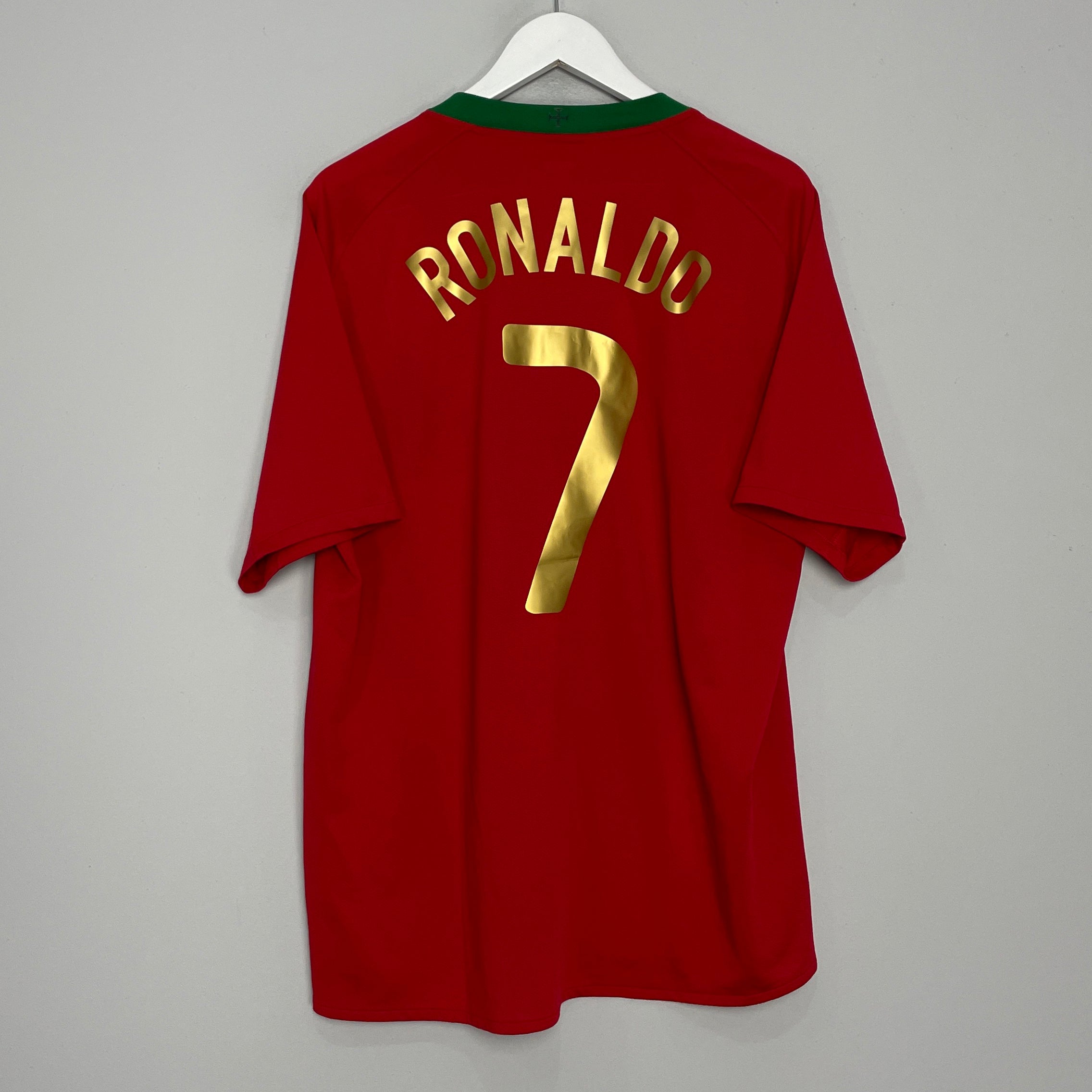 Shop 2008/10 PORTUGAL RONALDO #7 HOME SHIRT (XL) NIKE, classic football shirts, vintage football shirts & retro soccer jerseys at Cult Kits