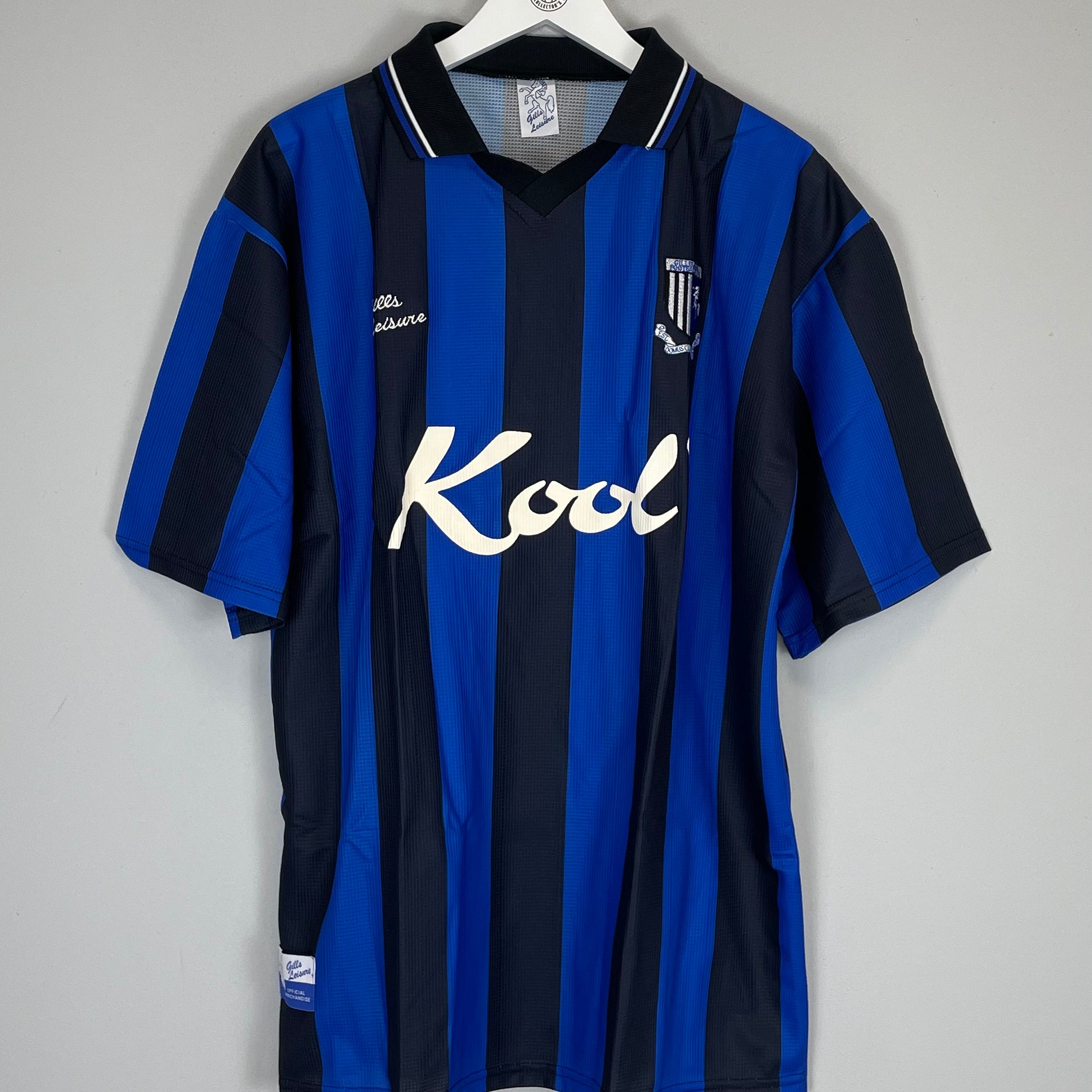 Shop 1998/99 GILLINGHAM *MINT* HOME SHIRT (L) GILLS LEISURE, classic football shirts, vintage football shirts & retro soccer jerseys at Cult Kits
