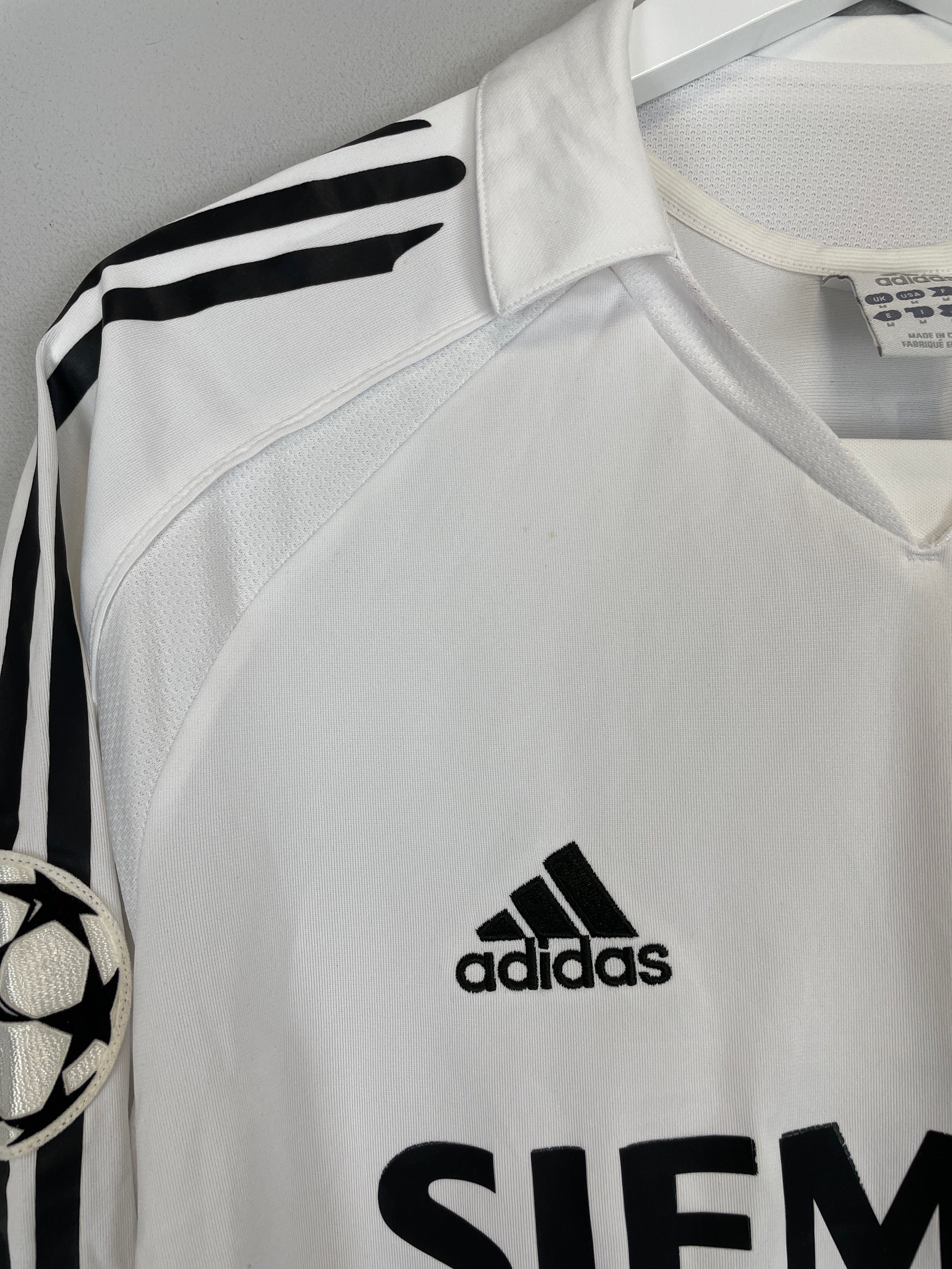 Shop 2005/06 REAL MADRID ZIDANE #5 C/L L/S HOME SHIRT (M) ADIDAS, classic football shirts, vintage football shirts & retro soccer jerseys at Cult Kits