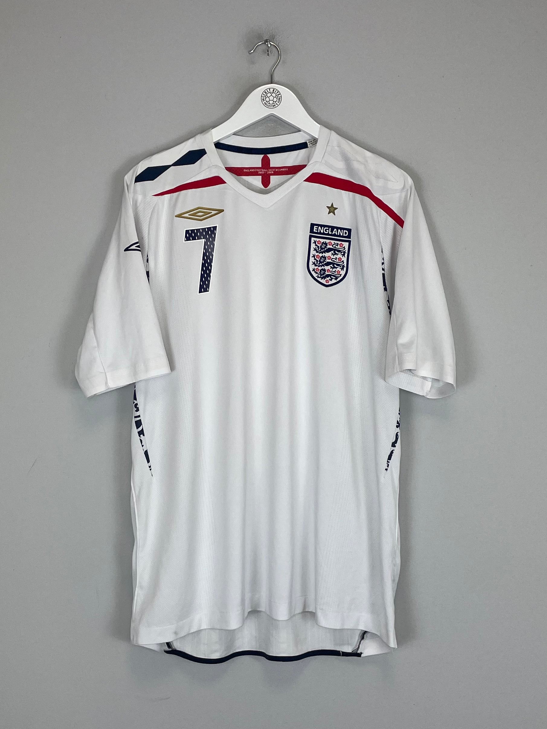 Shop 2007/09 ENGLAND BECKHAM #7 HOME SHIRT (XL) UMBRO, classic football shirts, vintage football shirts & retro soccer jerseys at Cult Kits