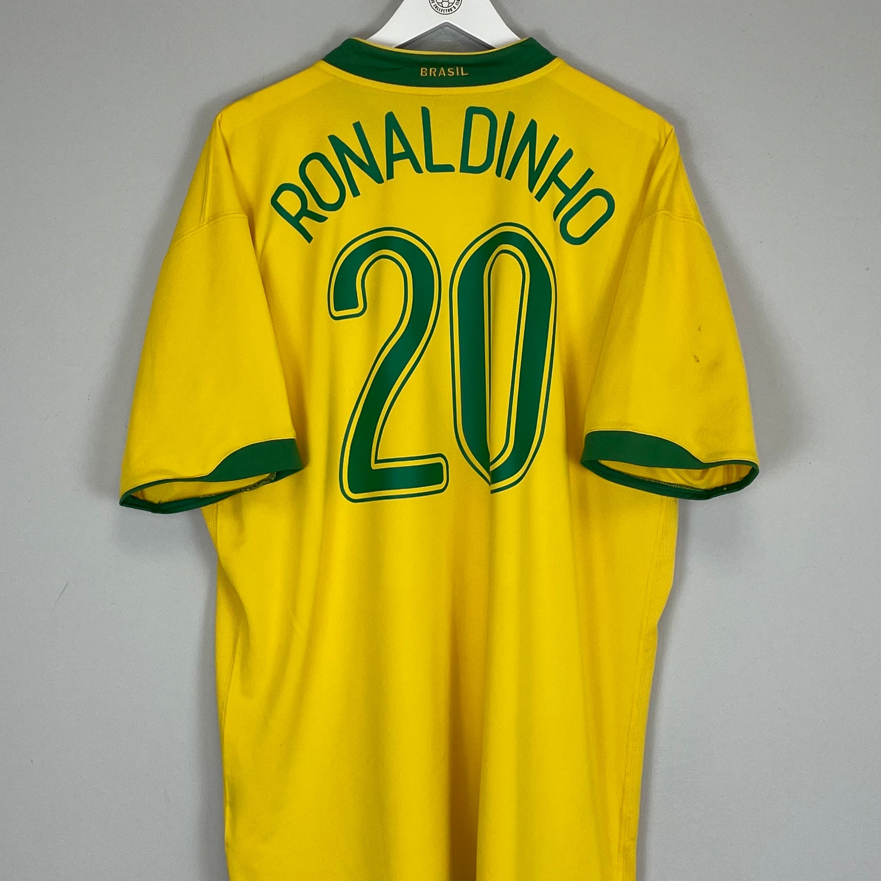 Shop 2006/07 BRAZIL RONALDINHO #10 HOME SHIRT (XL) NIKE, classic football shirts, vintage football shirts & retro soccer jerseys at Cult Kits