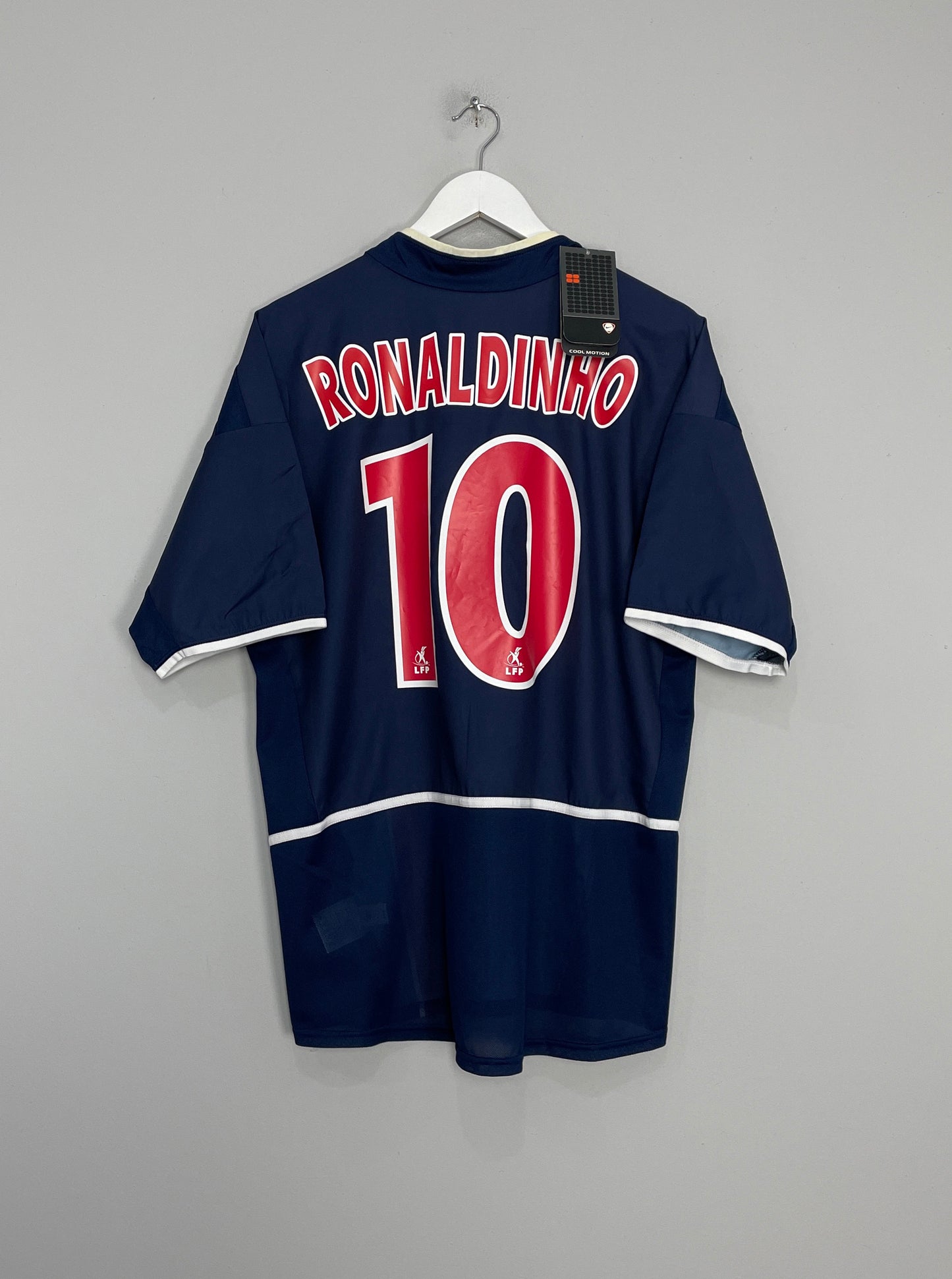 Image of the PSG Ronaldinho shirt from the 2002/04 season