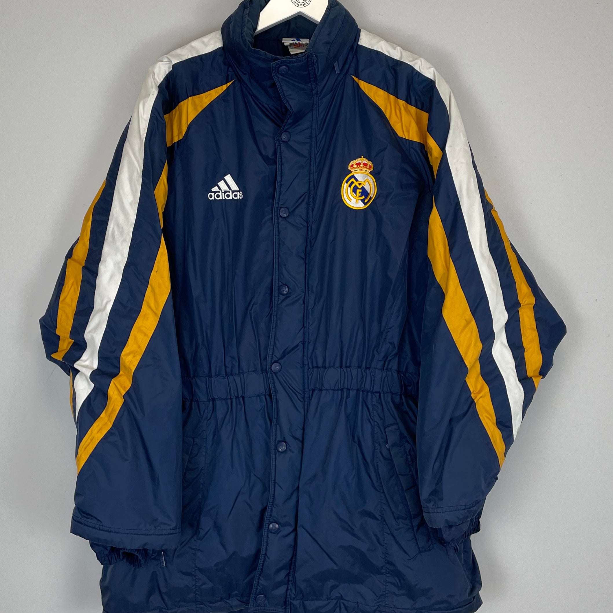 Shop 1998/99 REAL MADRID BENCH COAT (M) ADIDAS, classic football shirts, vintage football shirts & retro soccer jerseys at Cult Kits