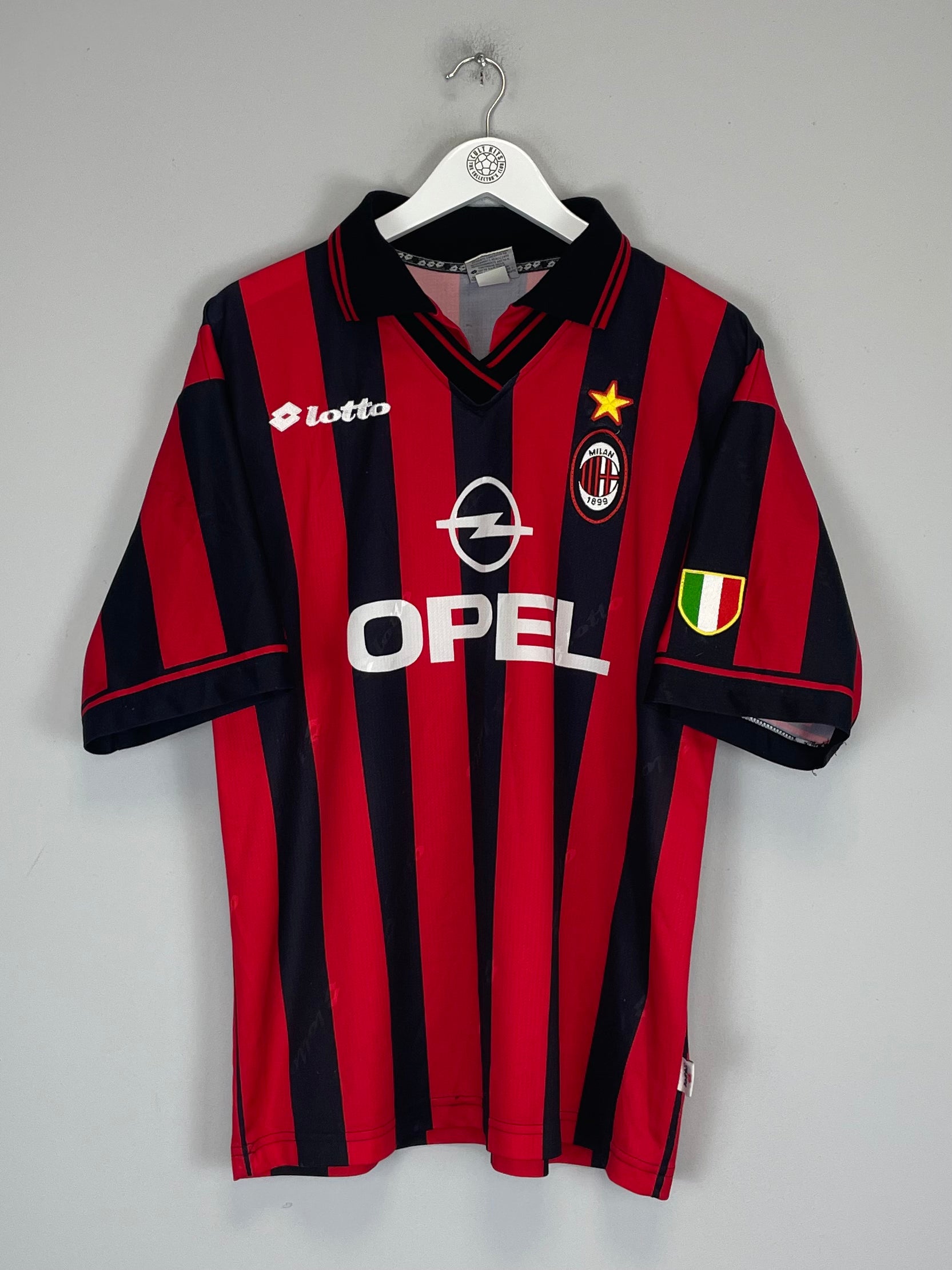 Shop 1997/98 AC MILAN BAGGIO #18 HOME SHIRT (L) LOTTO, classic football shirts, vintage football shirts & retro soccer jerseys at Cult Kits