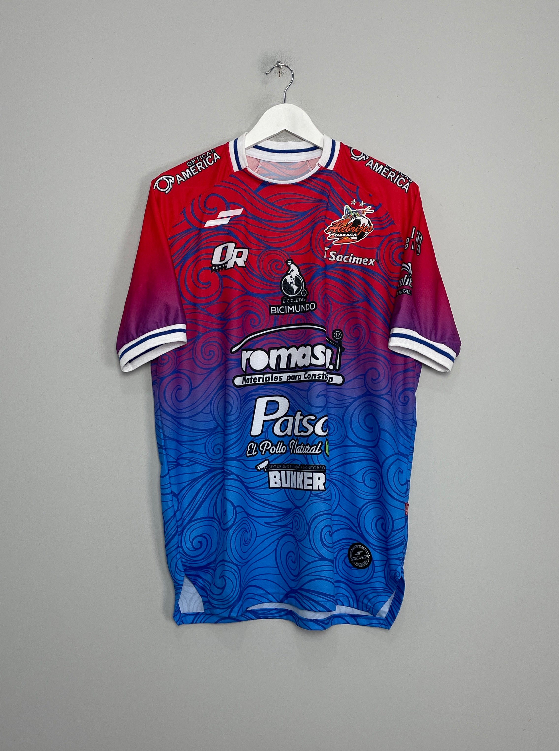 Shop 2021/22 ALEBRIJES DE OAXACA THIRD SHIRT (XL) SILVER, classic football shirts, vintage football shirts & retro soccer jerseys at Cult Kits