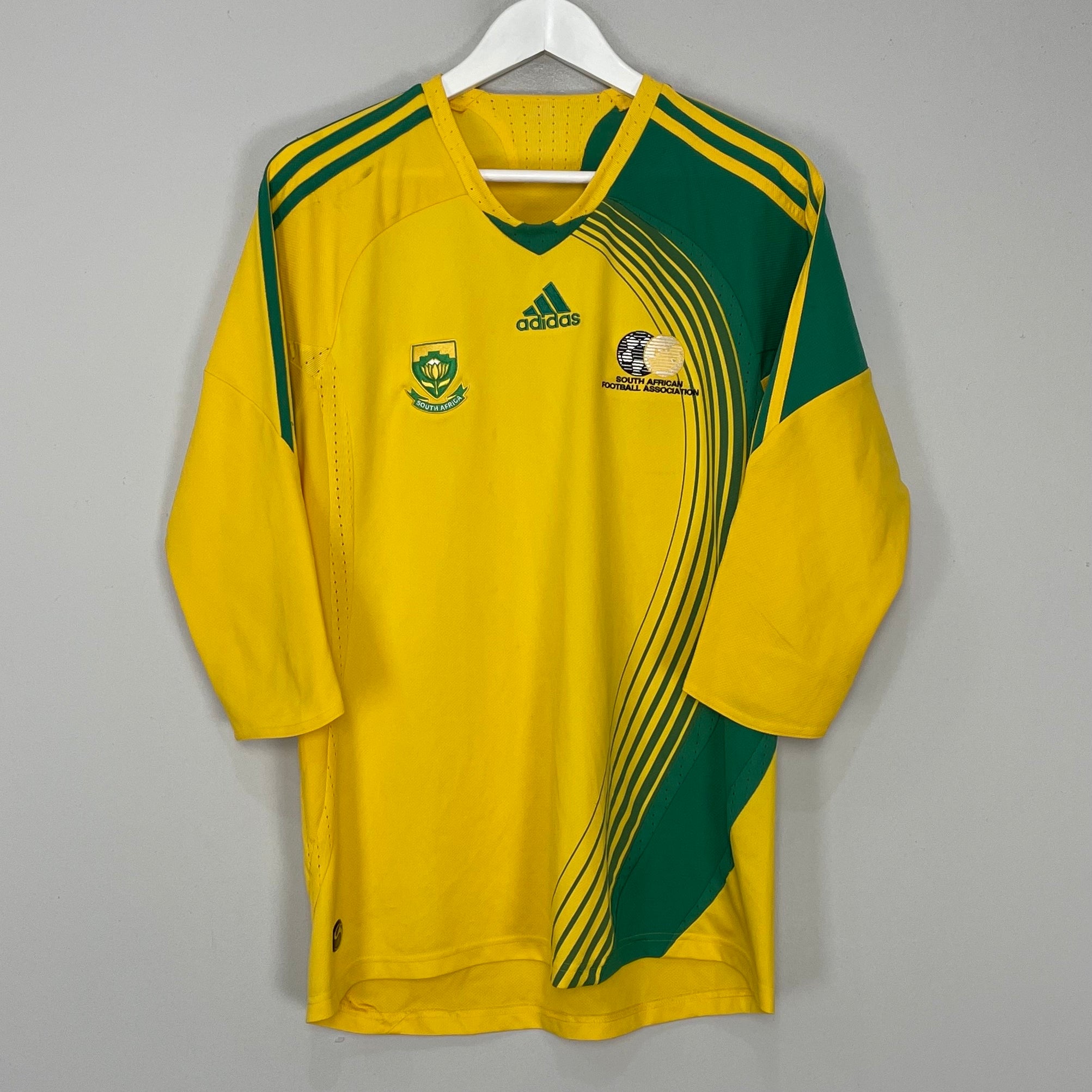 Shop 2007/09 SOUTH AFRICA HOME SHIRT (L) ADIDAS, classic football shirts, vintage football shirts & retro soccer jerseys at Cult Kits