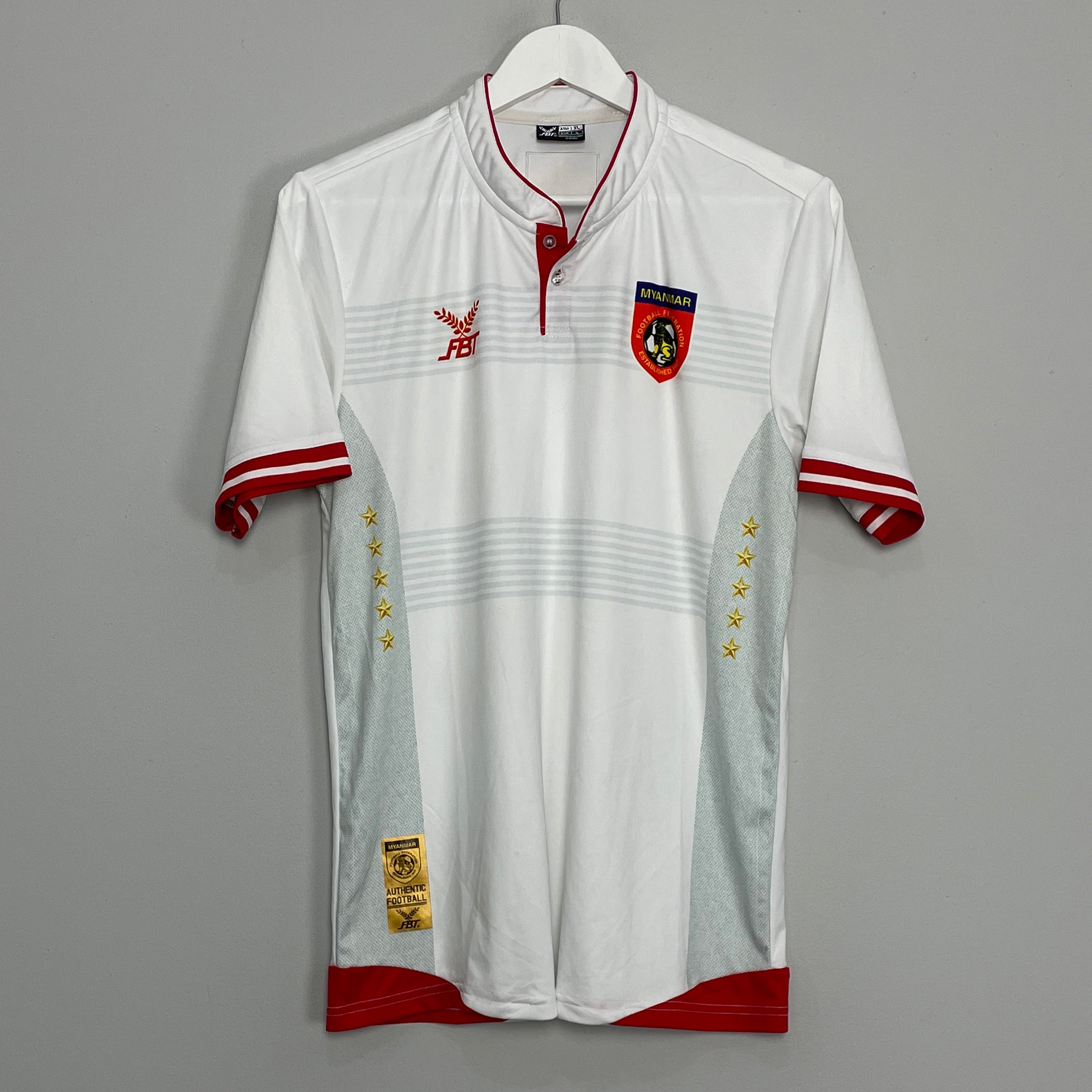 Shop 2016/17 MYANMAR AWAY SHIRT (L) FBT, classic football shirts, vintage football shirts & retro soccer jerseys at Cult Kits