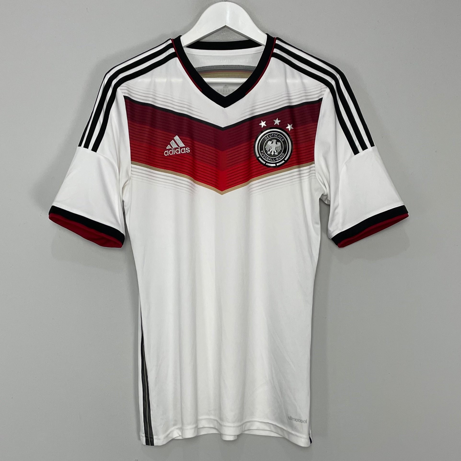 Shop 2014/15 GERMANY HOME SHIRT (M) ADIDAS, classic football shirts, vintage football shirts & retro soccer jerseys at Cult Kits