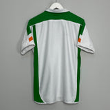 Shop 2003/05 IRELAND AWAY SHIRT (S) UMBRO, classic football shirts, vintage football shirts & retro soccer jerseys at Cult Kits