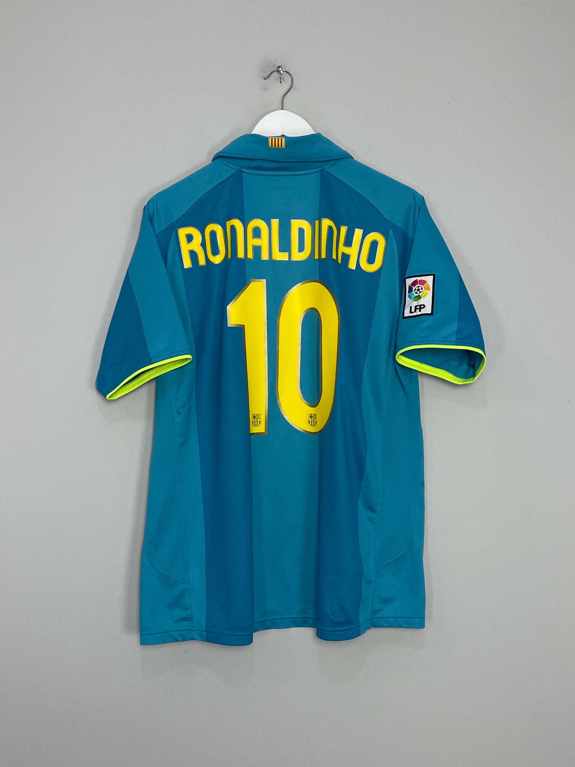 Image of the Barcelona Ronaldinho shirt from the 2007/08 season