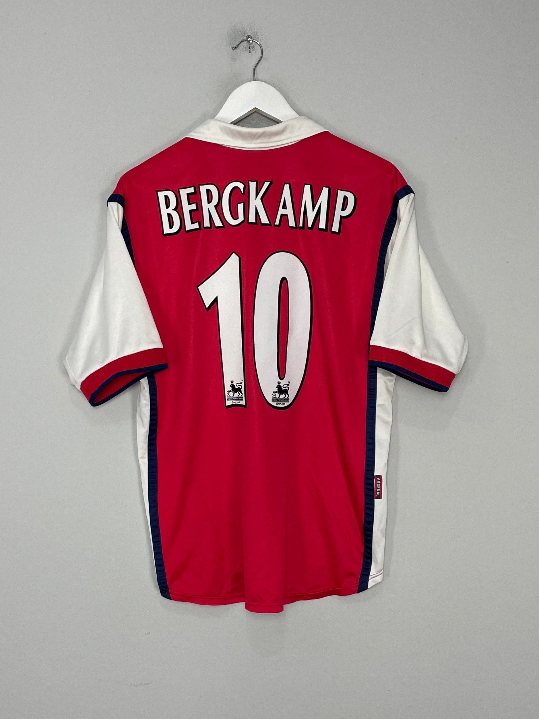 Shop 1999/00 ARSENAL BERGKAMP #10 HOME SHIRT (M) NIKE, classic football shirts, vintage football shirts & retro soccer jerseys at Cult Kits
