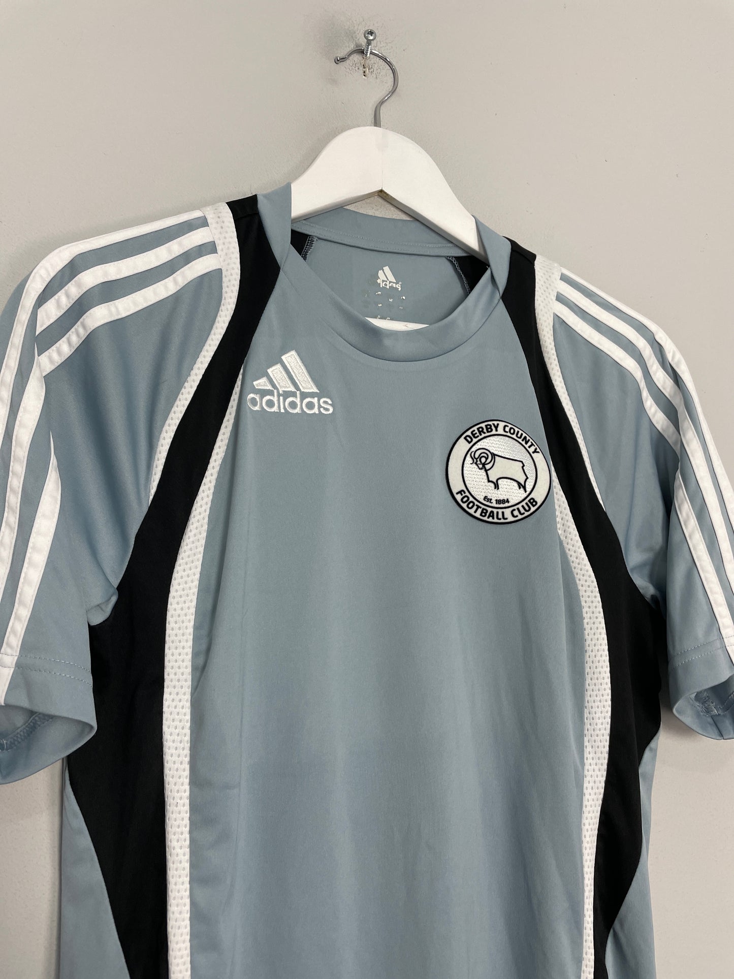2008/09 DERBY COUNTY TRAINING SHIRT (S) ADIDAS
