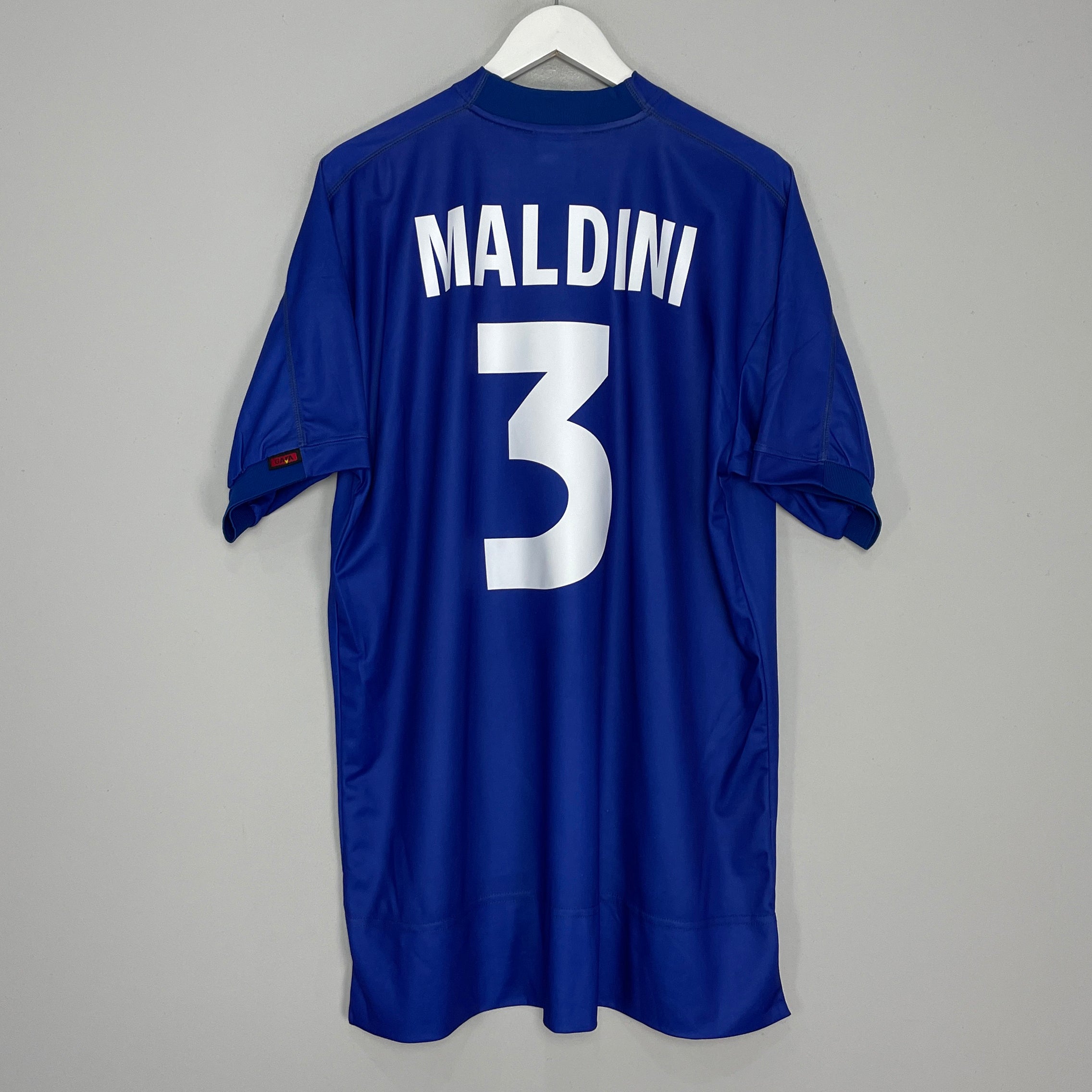 Shop 1998/99 ITALY MALDINI #3 HOME SHIRT (XL) KAPPA, classic football shirts, vintage football shirts & retro soccer jerseys at Cult Kits