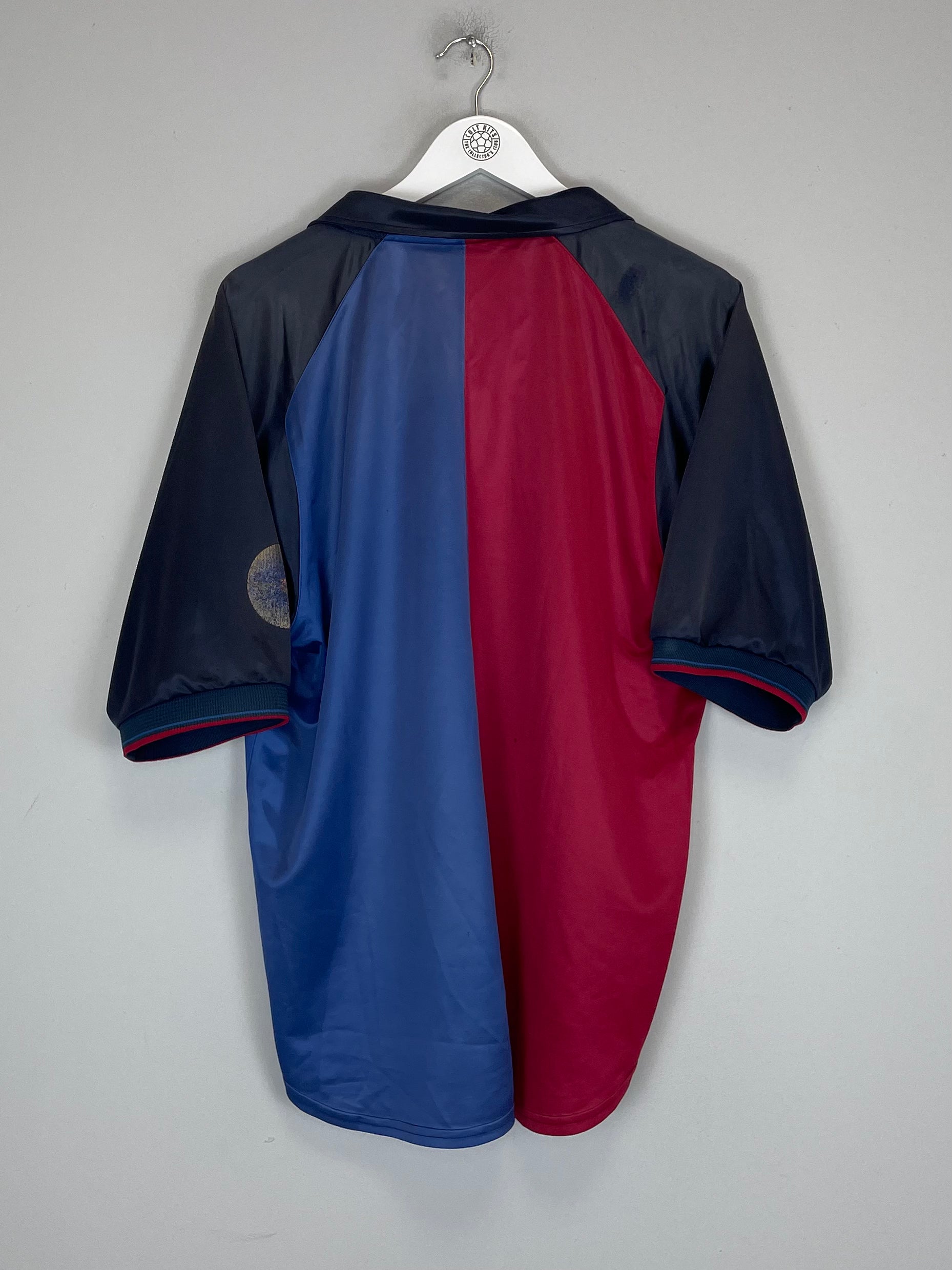 Shop 1998/99 BARCELONA *CENTENARY* HOME SHIRT (L) NIKE, classic football shirts, vintage football shirts & retro soccer jerseys at Cult Kits