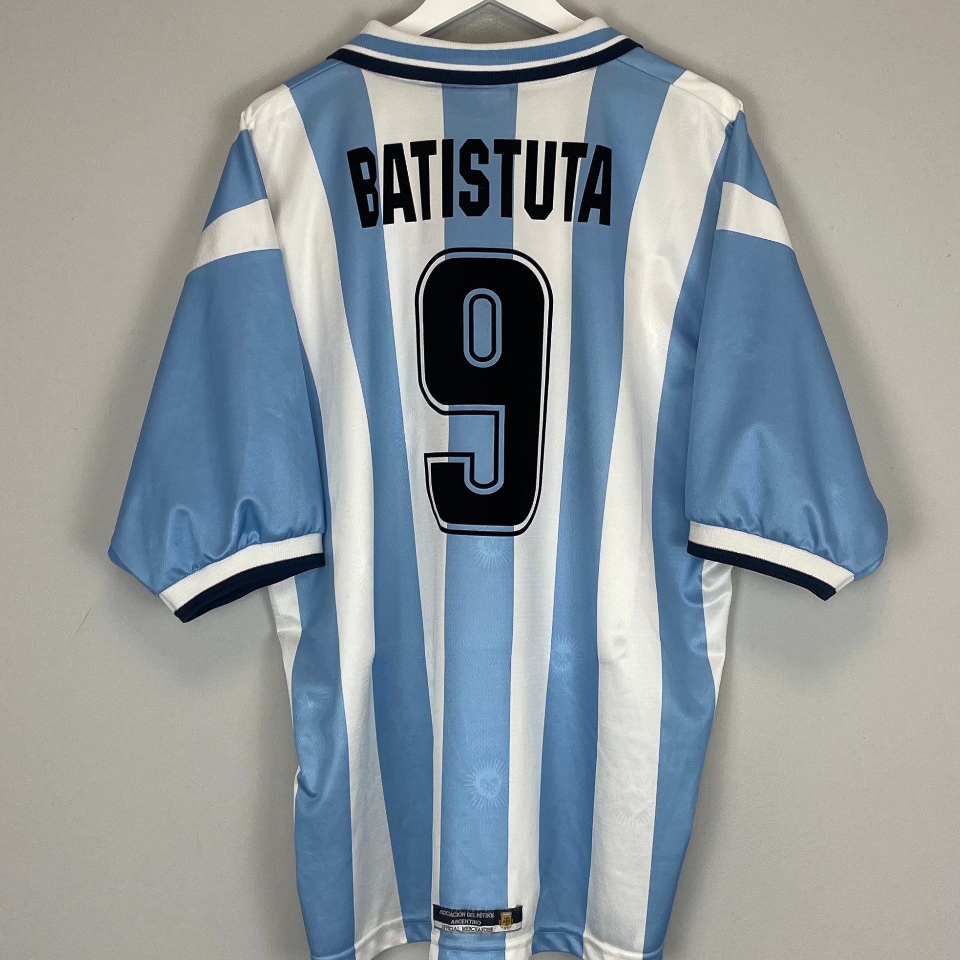 Shop 1999/00 ARGENTINA BATISTUTA #9 HOME SHIRT (XXL) REEBOK, classic football shirts, vintage football shirts & retro soccer jerseys at Cult Kits