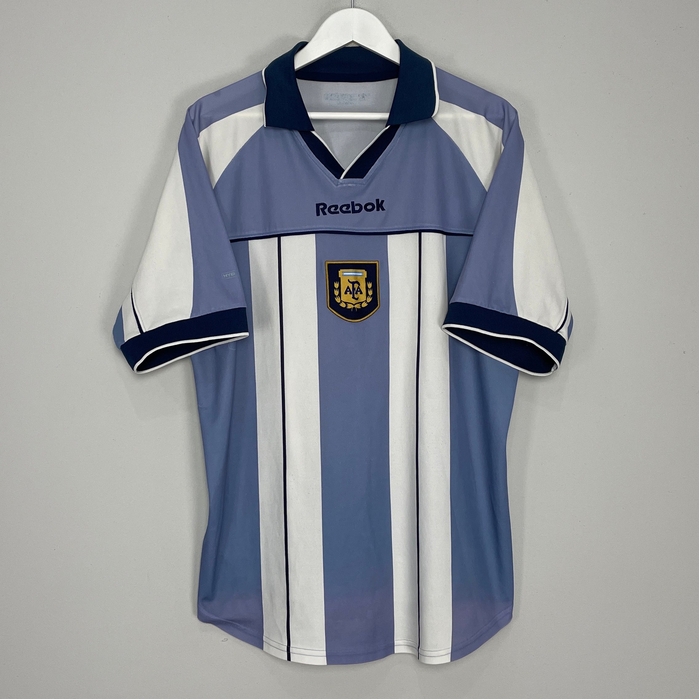 Shop 2000/01 ARGENTINA HOME SHIRT (XL) REEBOK, classic football shirts, vintage football shirts & retro soccer jerseys at Cult Kits