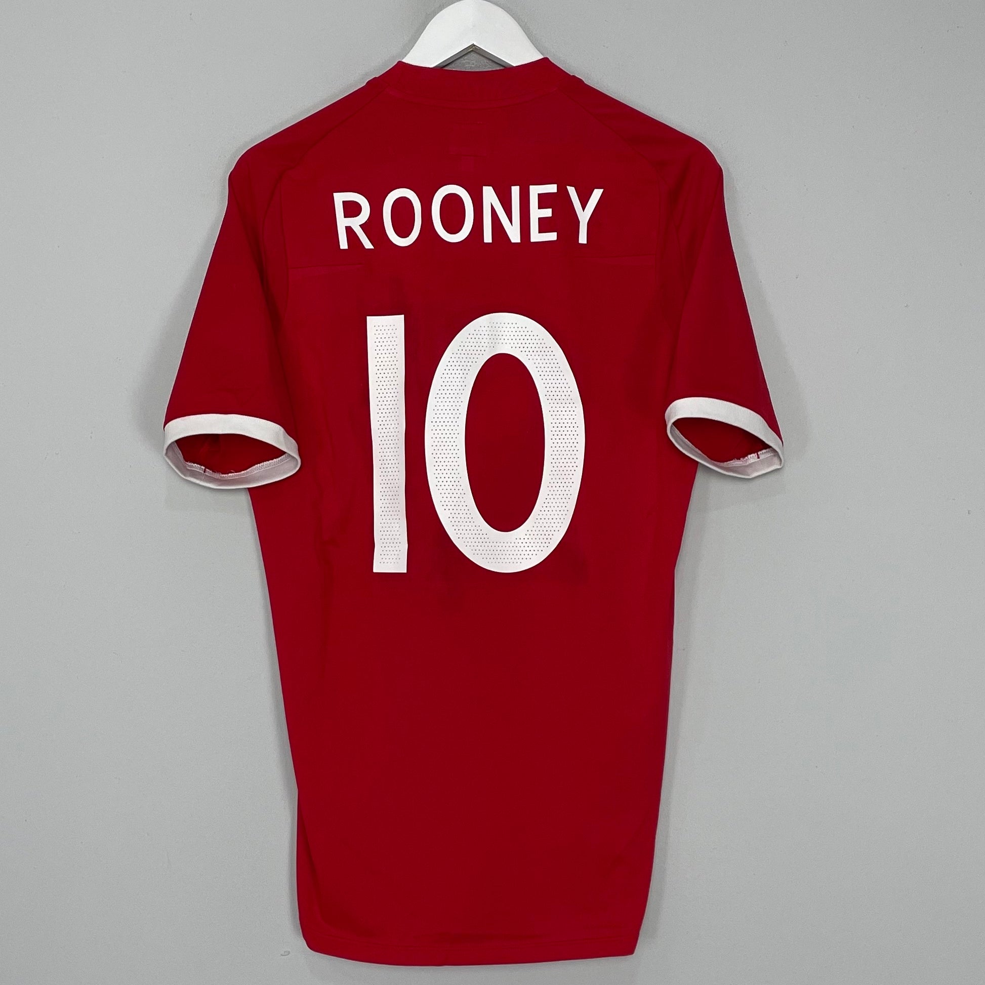 Shop 2010/11 ENGLAND ROONEY #10 AWAY SHIRT (M) UMBRO, classic football shirts, vintage football shirts & retro soccer jerseys at Cult Kits
