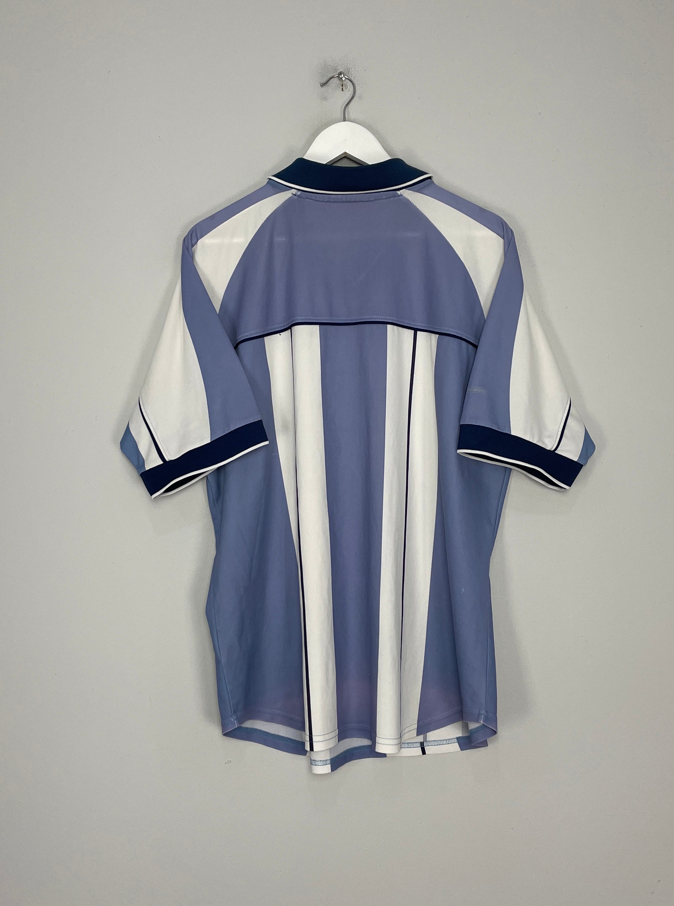 Shop 2000/01 ARGENTINA HOME SHIRT (XL) REEBOK, classic football shirts, vintage football shirts & retro soccer jerseys at Cult Kits