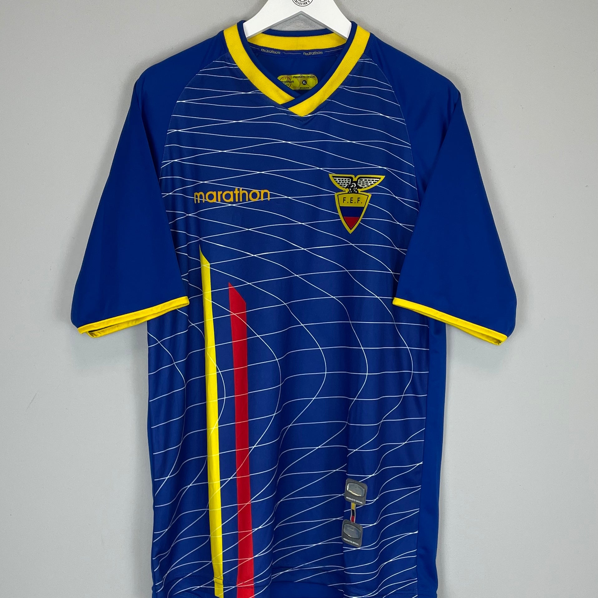 Shop 2003/05 ECUADOR AWAY SHIRT (XL) MARATHON, classic football shirts, vintage football shirts & retro soccer jerseys at Cult Kits