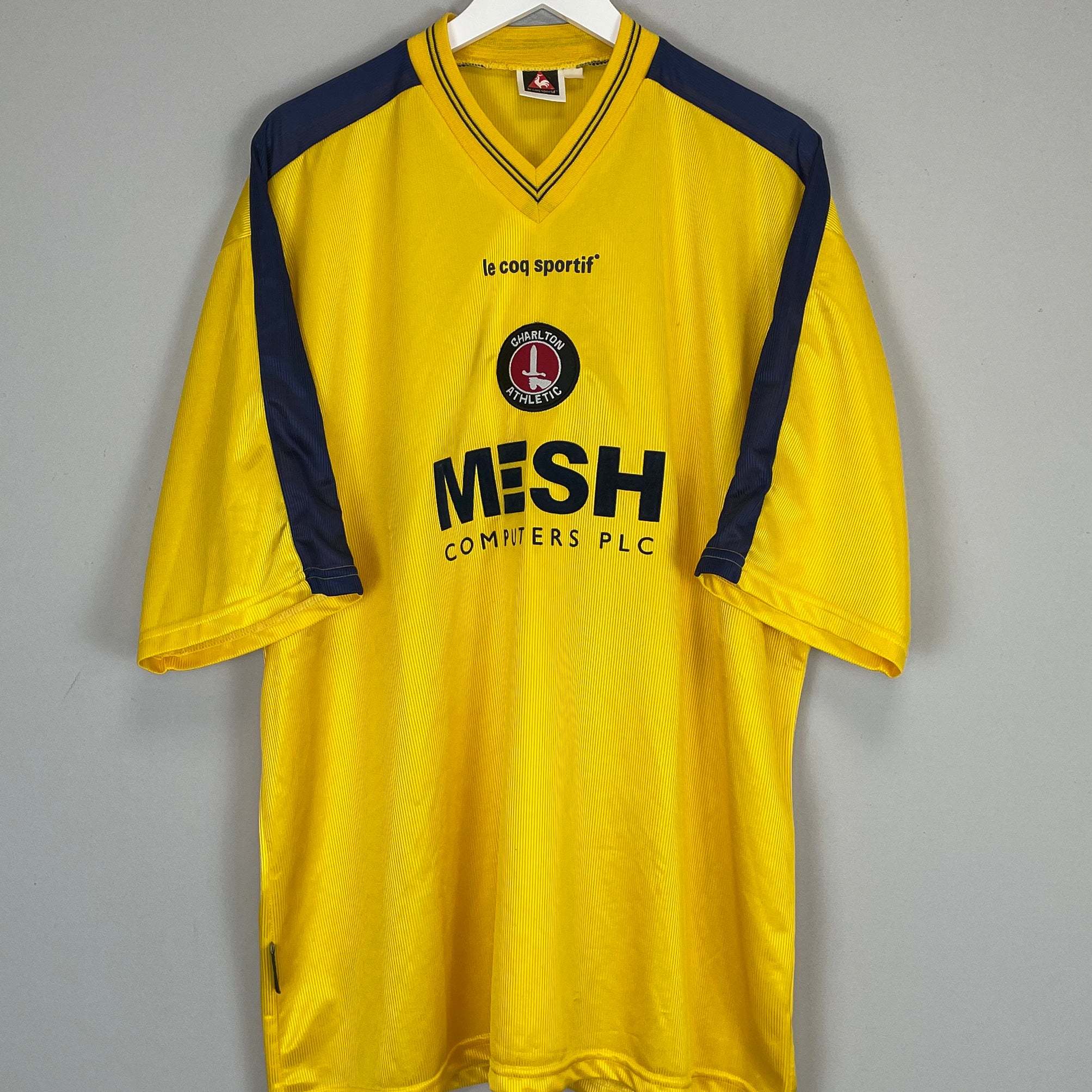 Shop 1999/00 CHARLTON ATHLETIC AWAY SHIRT (XL) UHLSPORT, classic football shirts, vintage football shirts & retro soccer jerseys at Cult Kits