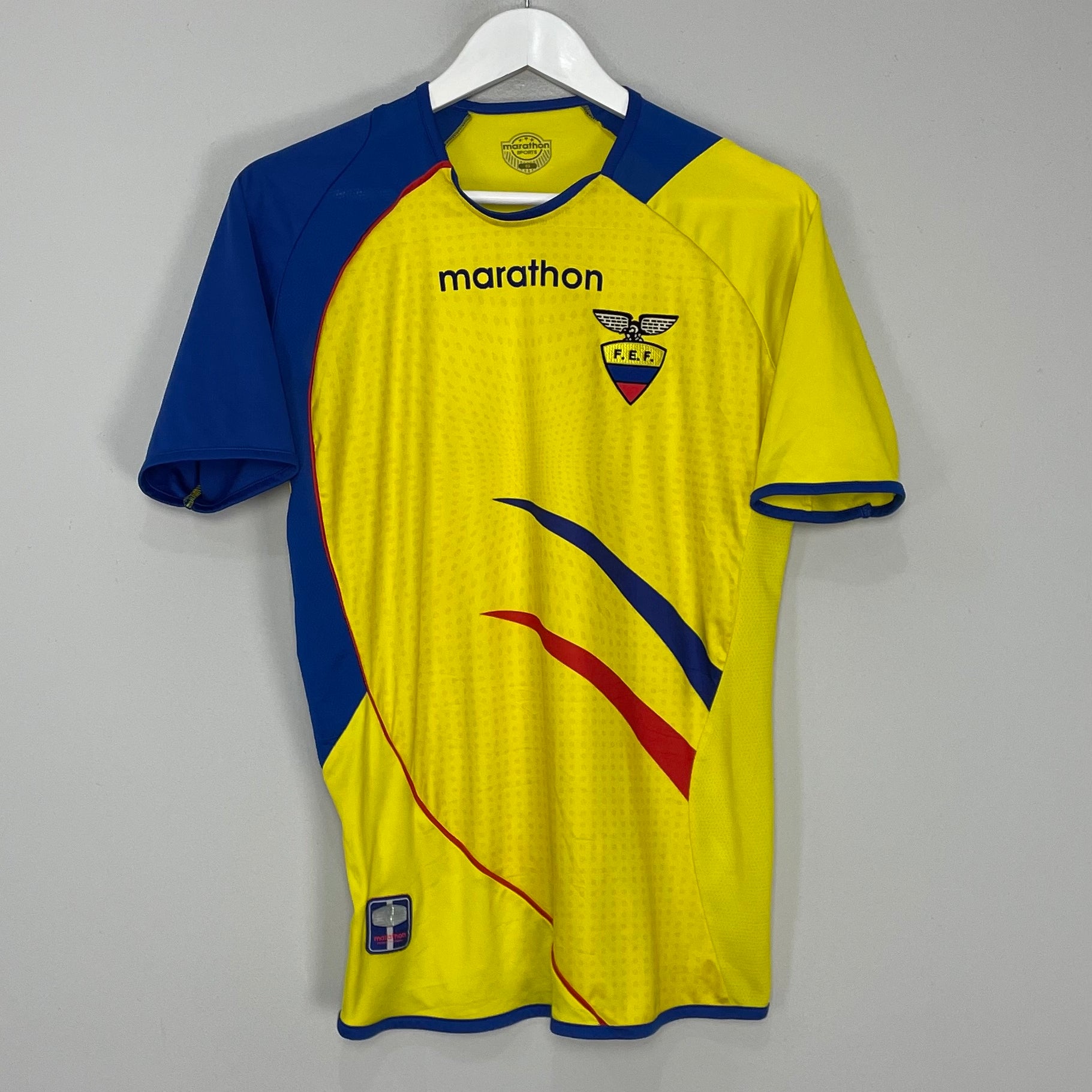Shop 2006/07 ECUADOR HOME SHIRT (S) MARATHON, classic football shirts, vintage football shirts & retro soccer jerseys at Cult Kits