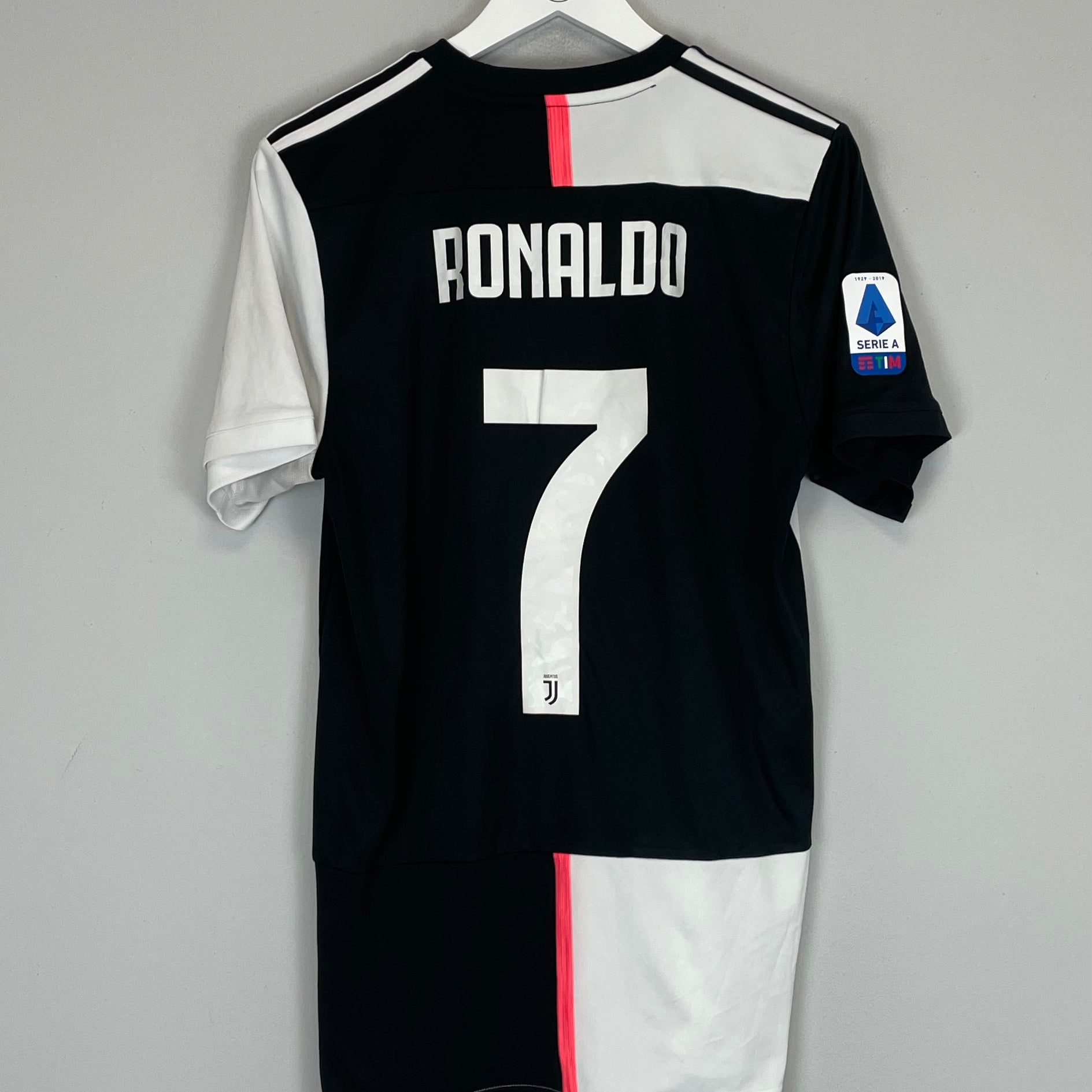 Shop 2019/20 JUVENTUS RONALDO #7 HOME SHIRT (M) ADIDAS, classic football shirts, vintage football shirts & retro soccer jerseys at Cult Kits