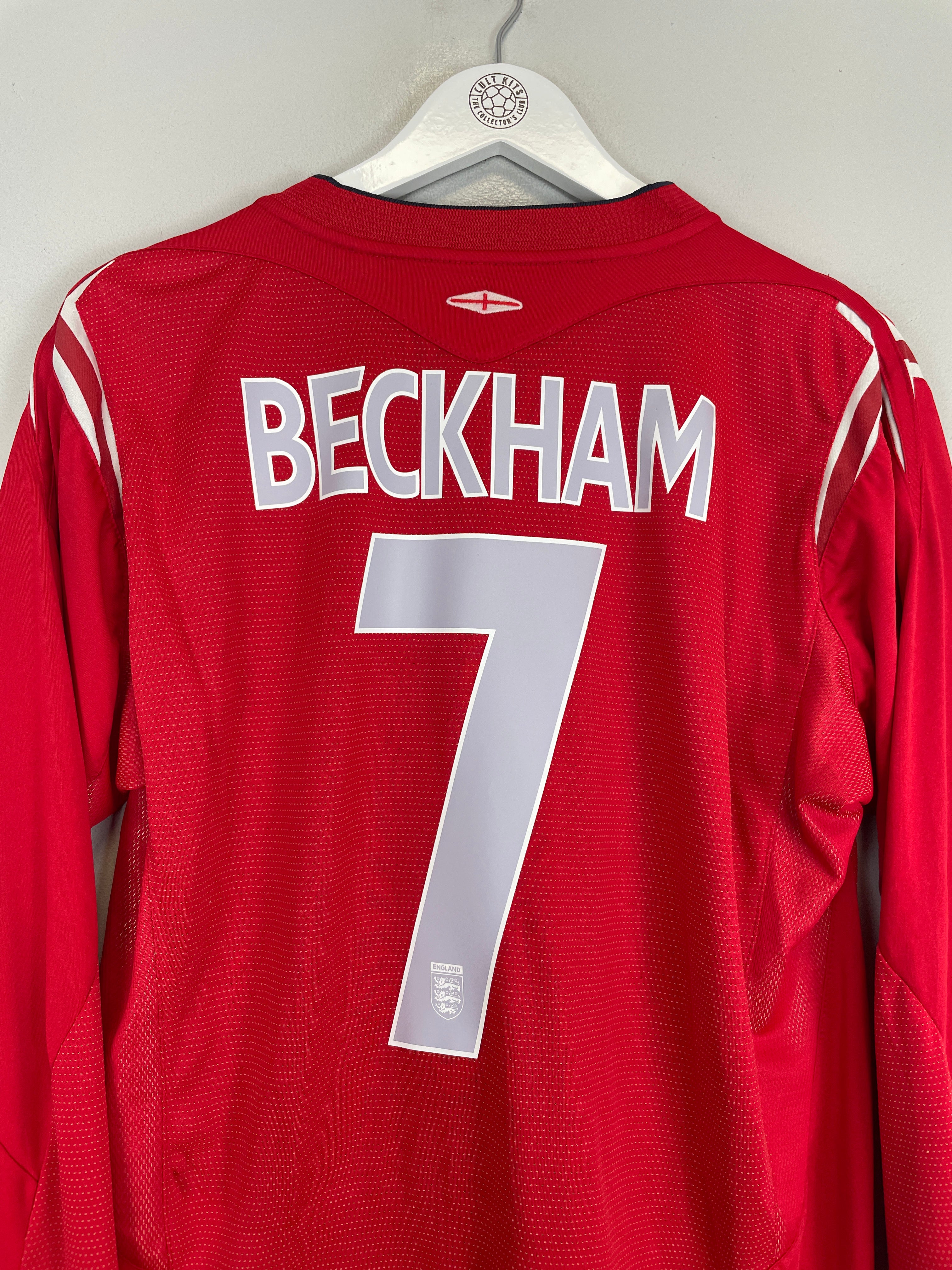 Shop 2004/06 ENGLAND BECKHAM #7 L/S AWAY SHIRT (L) UMBRO, classic football shirts, vintage football shirts & retro soccer jerseys at Cult Kits