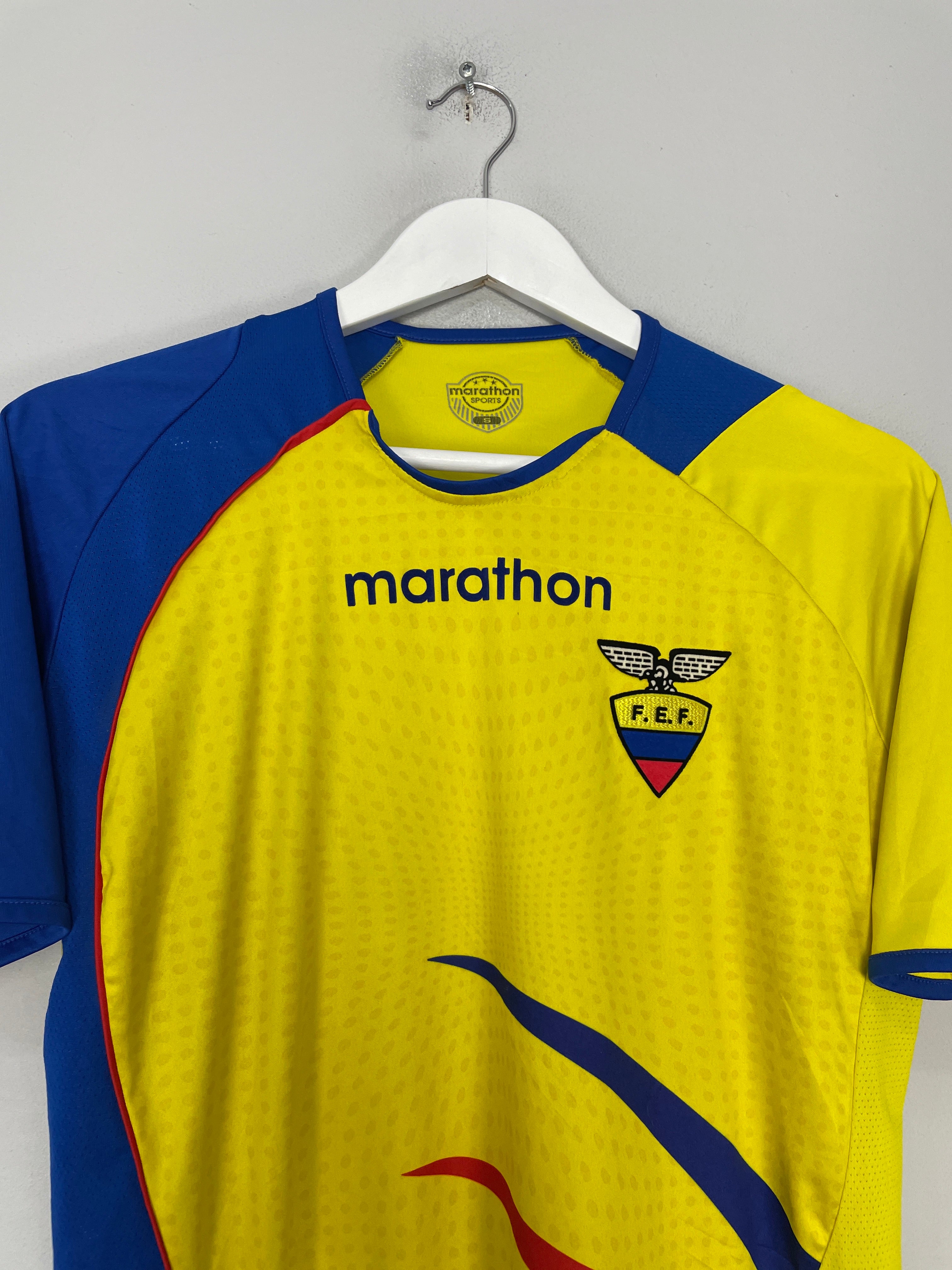 Shop 2006/07 ECUADOR HOME SHIRT (S) MARATHON, classic football shirts, vintage football shirts & retro soccer jerseys at Cult Kits