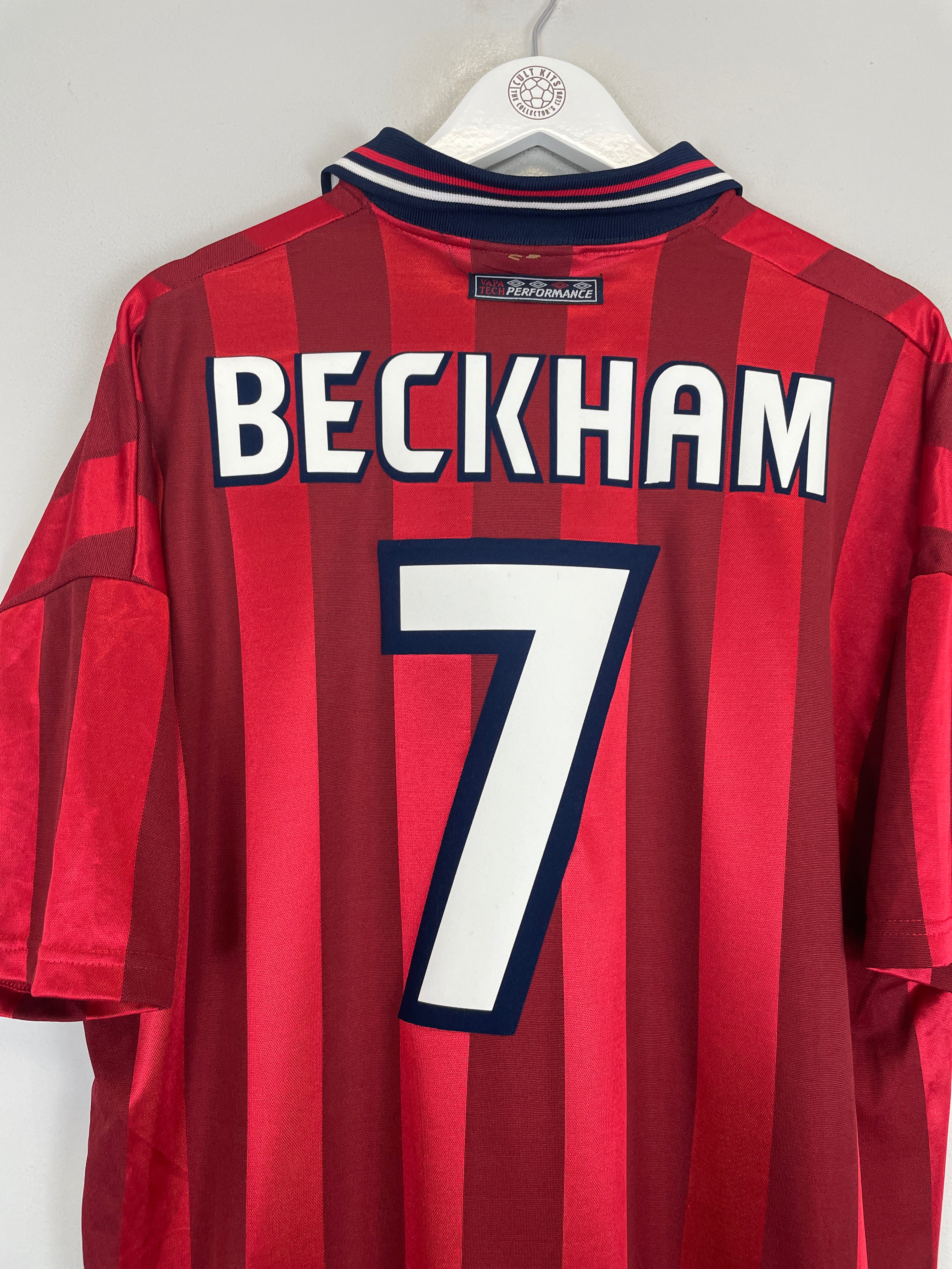 Shop 1997/99 ENGLAND BECKHAM #7 AWAY SHIRT (XL) UMBRO, classic football shirts, vintage football shirts & retro soccer jerseys at Cult Kits