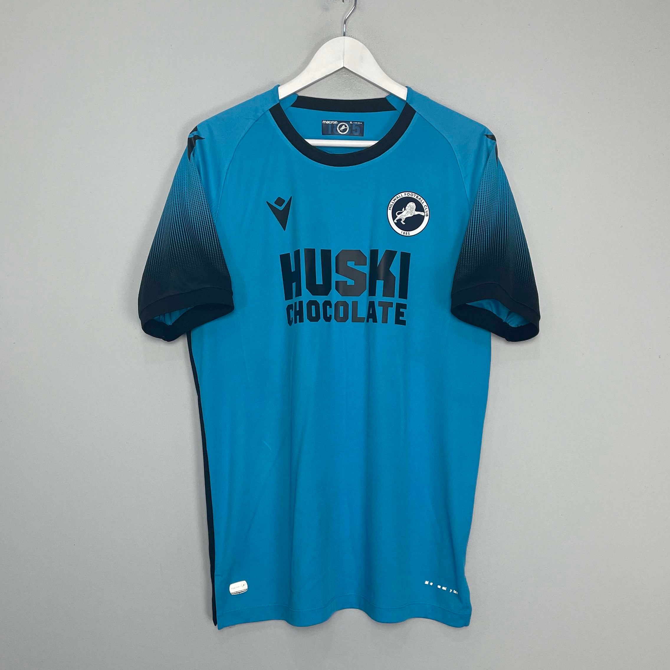 Shop 2021/22 MILLWALL THIRD SHIRT (XL) MACRON, classic football shirts, vintage football shirts & retro soccer jerseys at Cult Kits